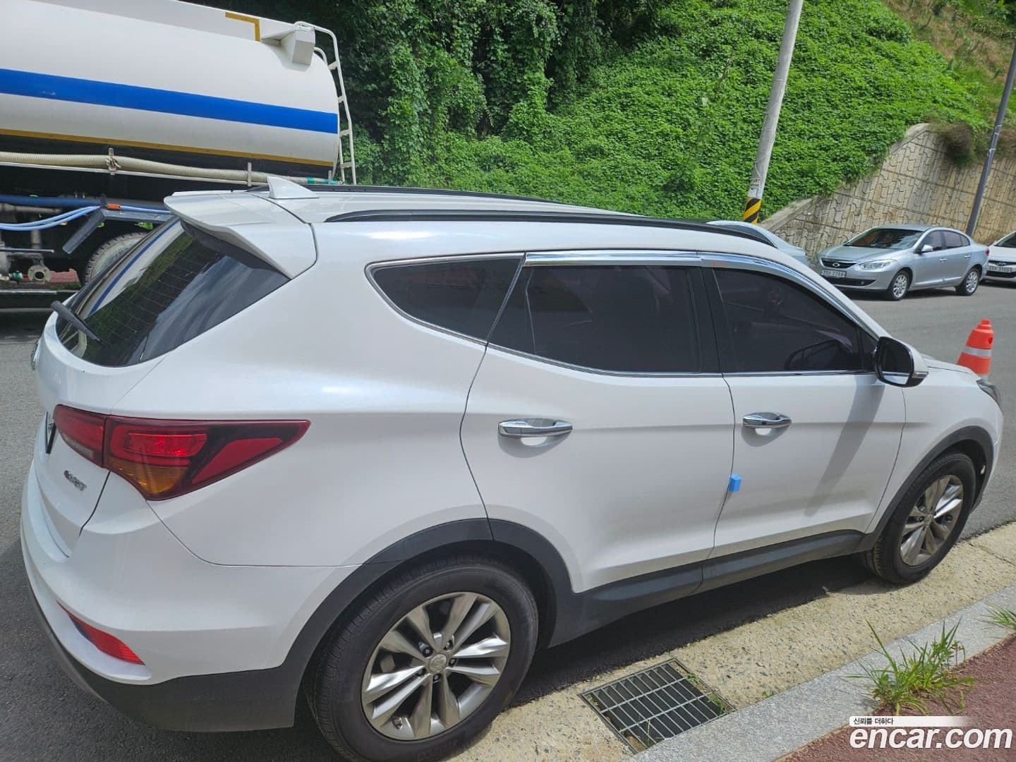 Main__Slider__Photo:Santafe Hyundai 2017.2-0