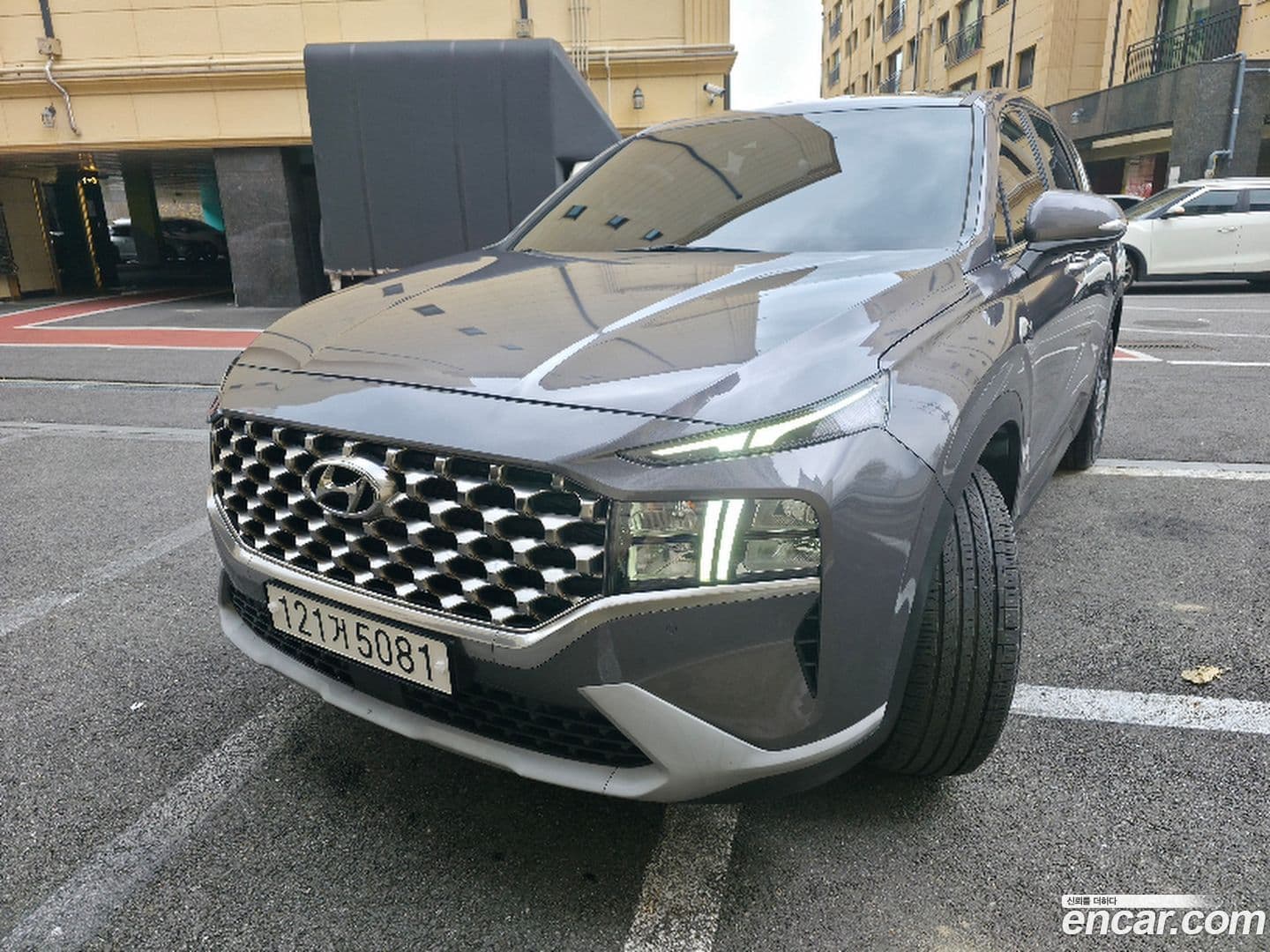 Main__Slider__Photo:Santafe Hyundai 2022.1-0