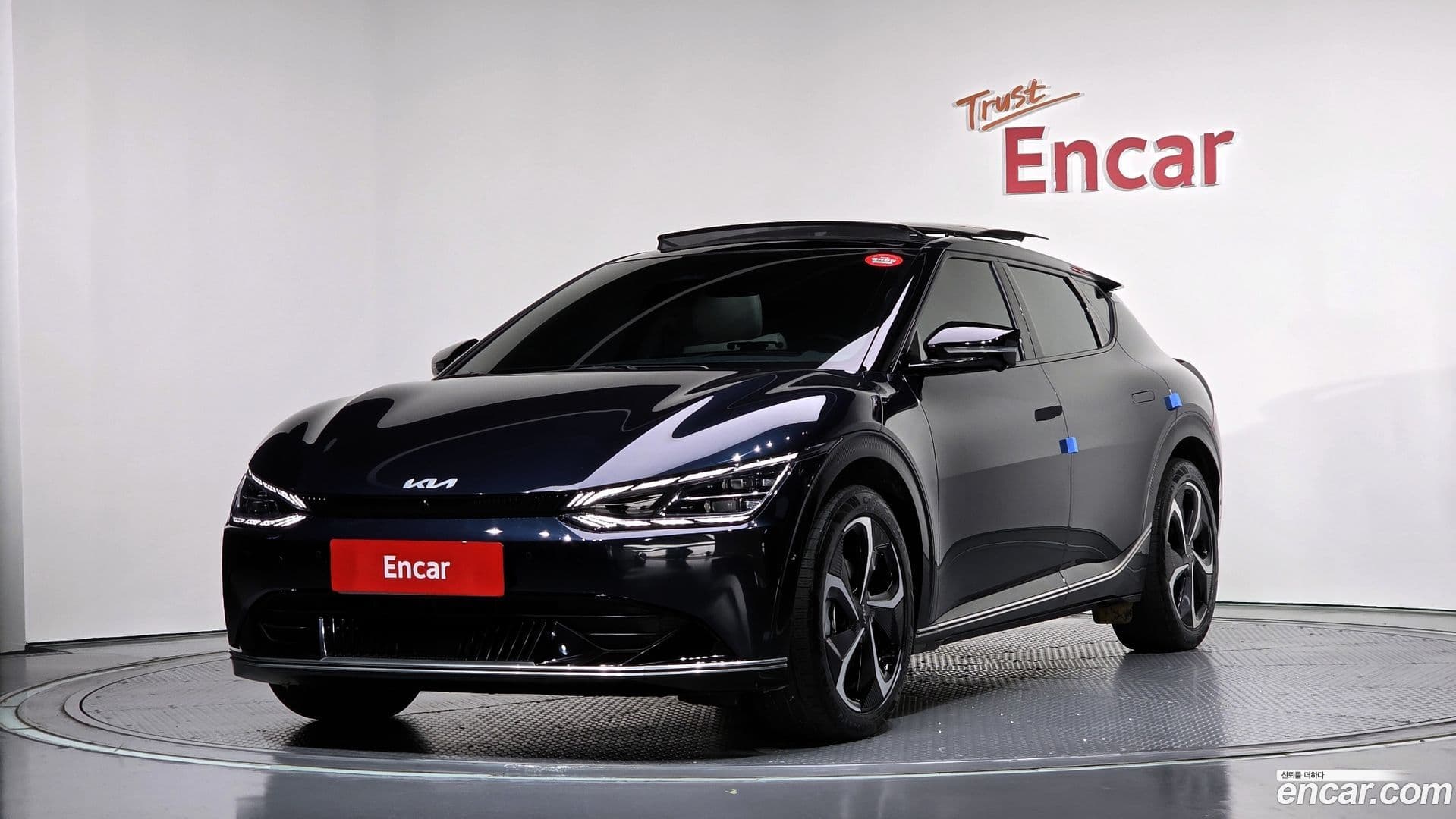 Main__Slider__Photo:EV6 Kia 2023.8-0