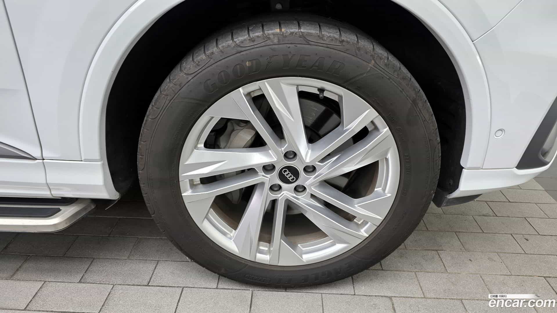 Q7 Audi 2022.7-OUTER-005