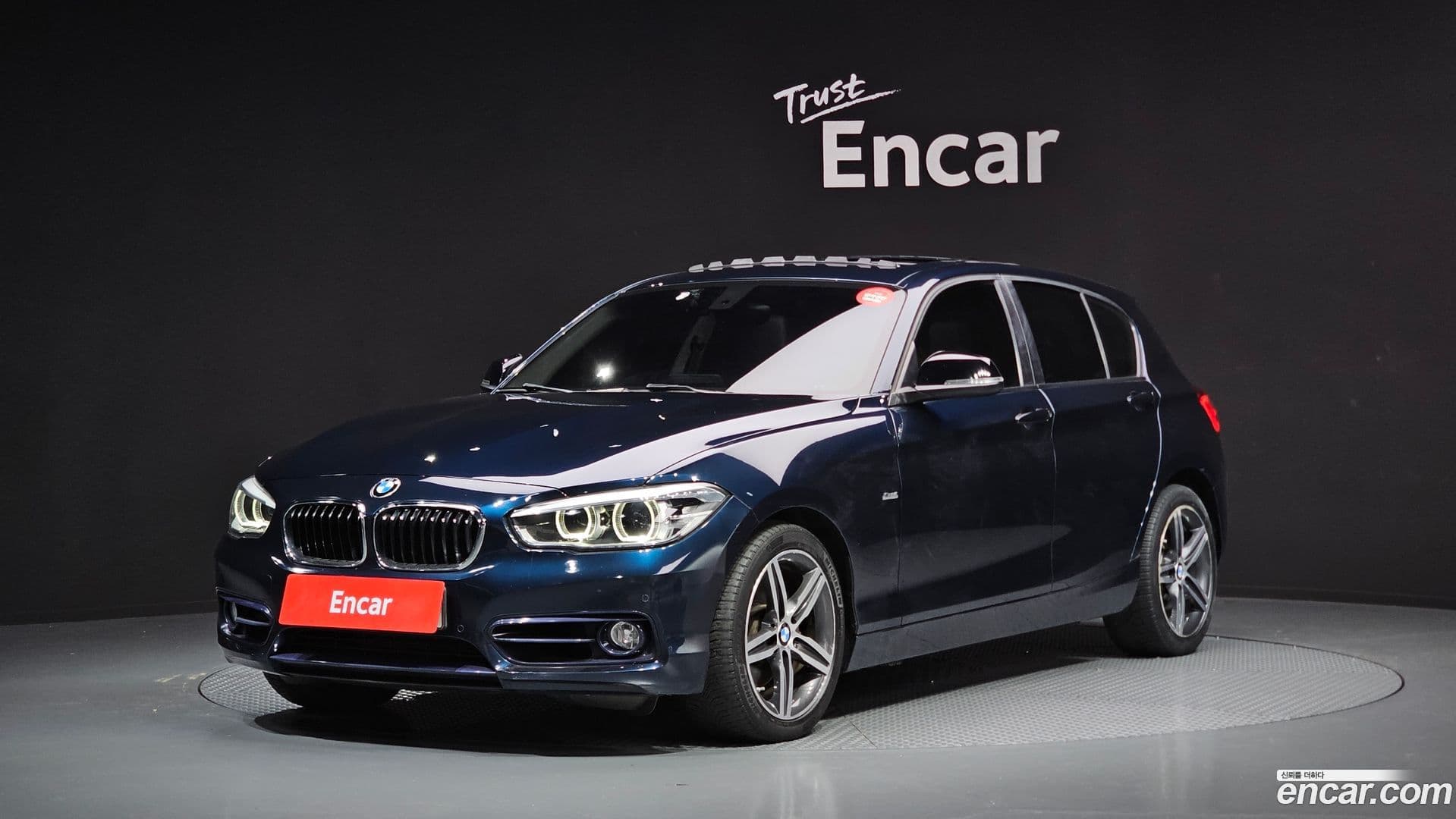 Main__Slider__Photo:1-Series BMW 2016.5-0