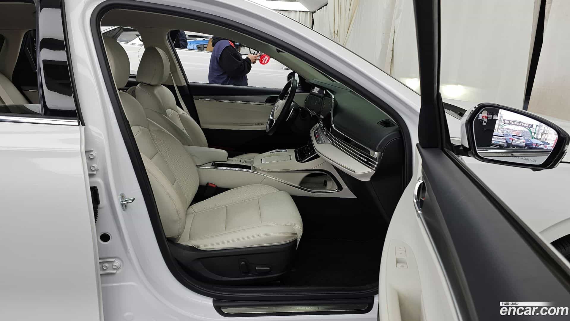 Grandeur Hyundai 2022.0-OPTION-15