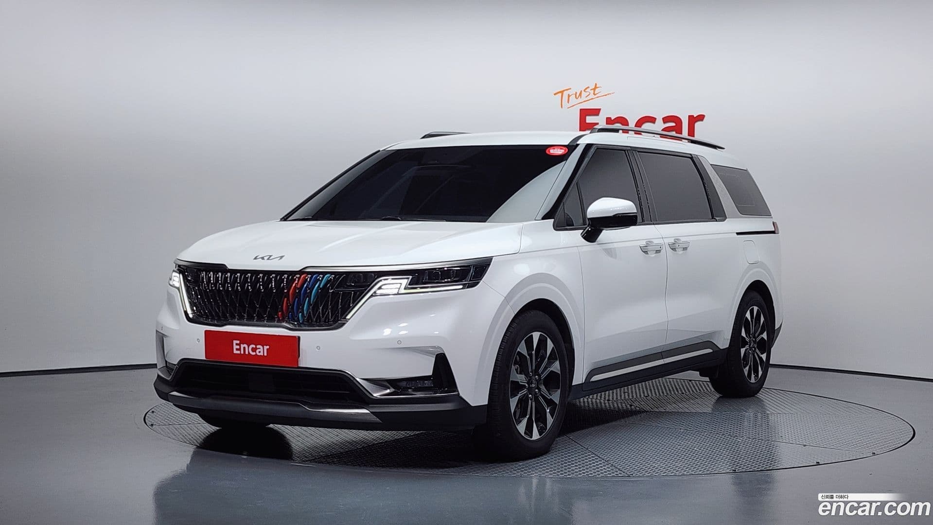 Main__Slider__Photo:Canival Kia 2022.4-0