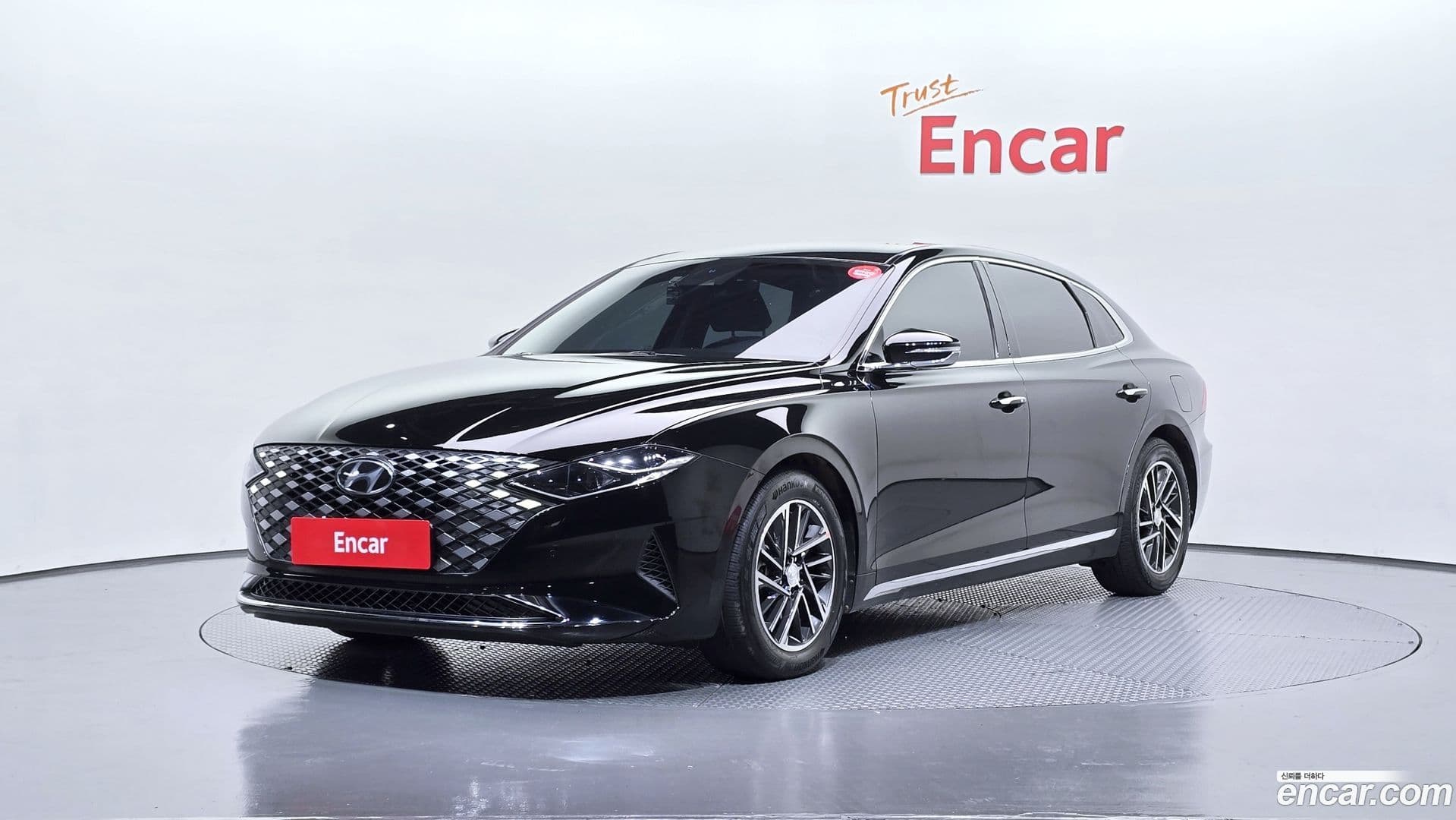 Main__Slider__Photo:Grandeur Hyundai 2020.5-0