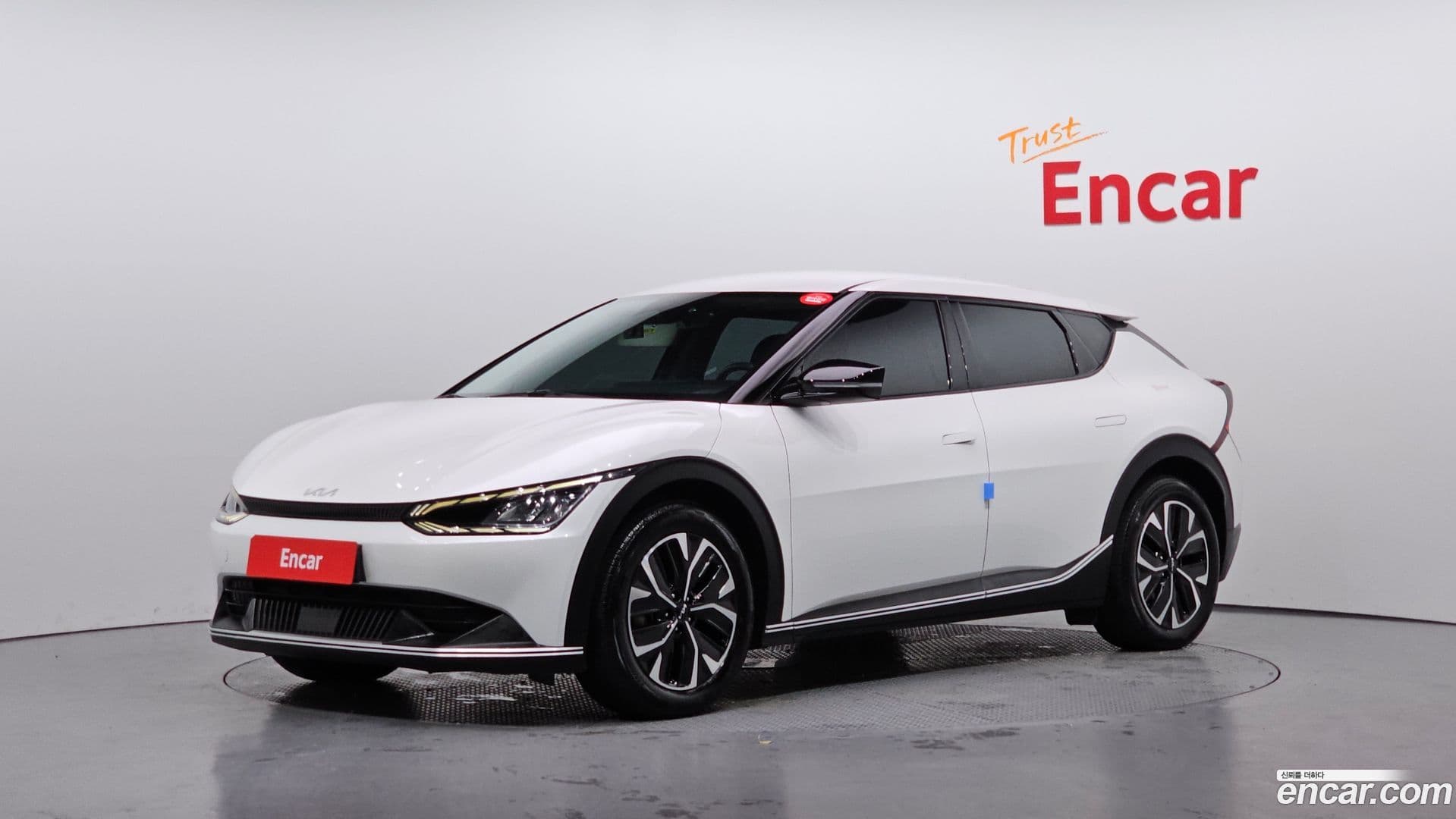 Main__Slider__Photo:EV6 Kia 2022.2-0