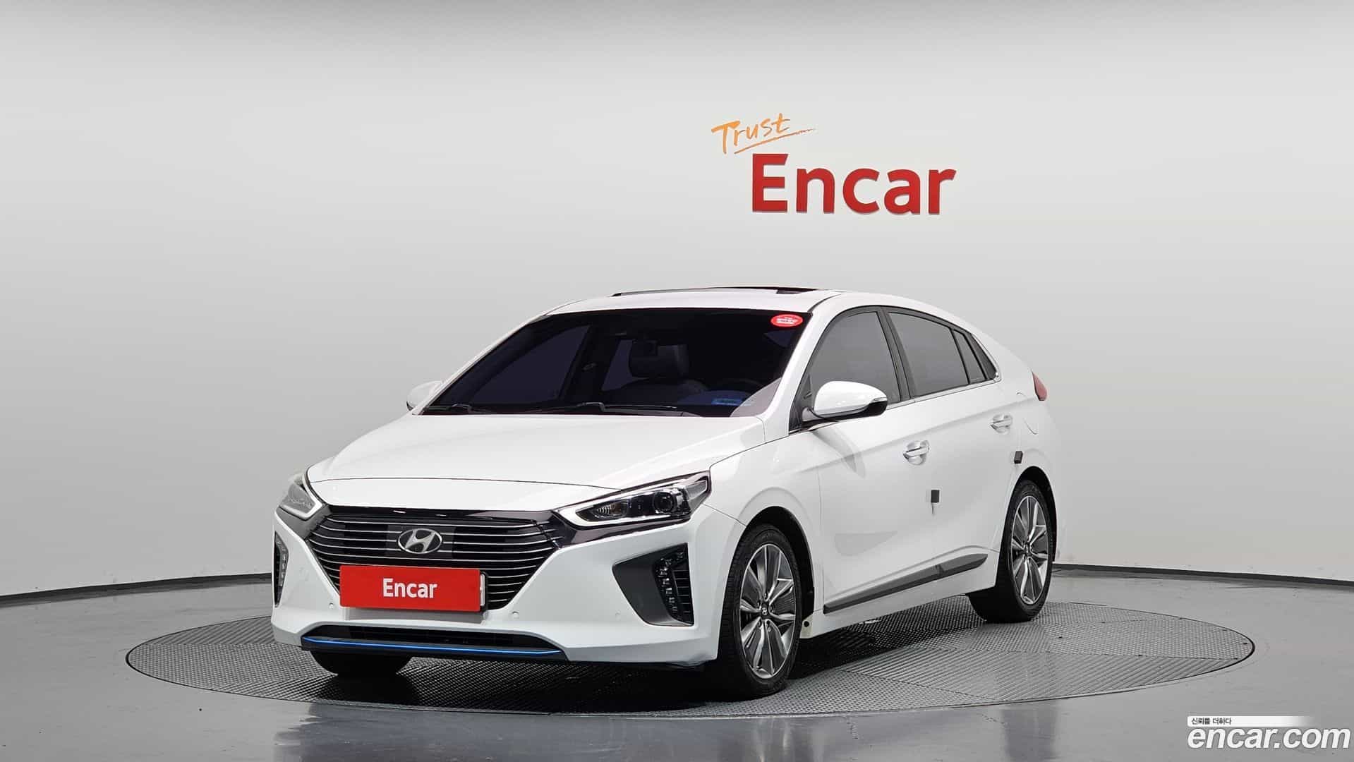 Ioniq Hyundai 2016.5-OUTER-1
