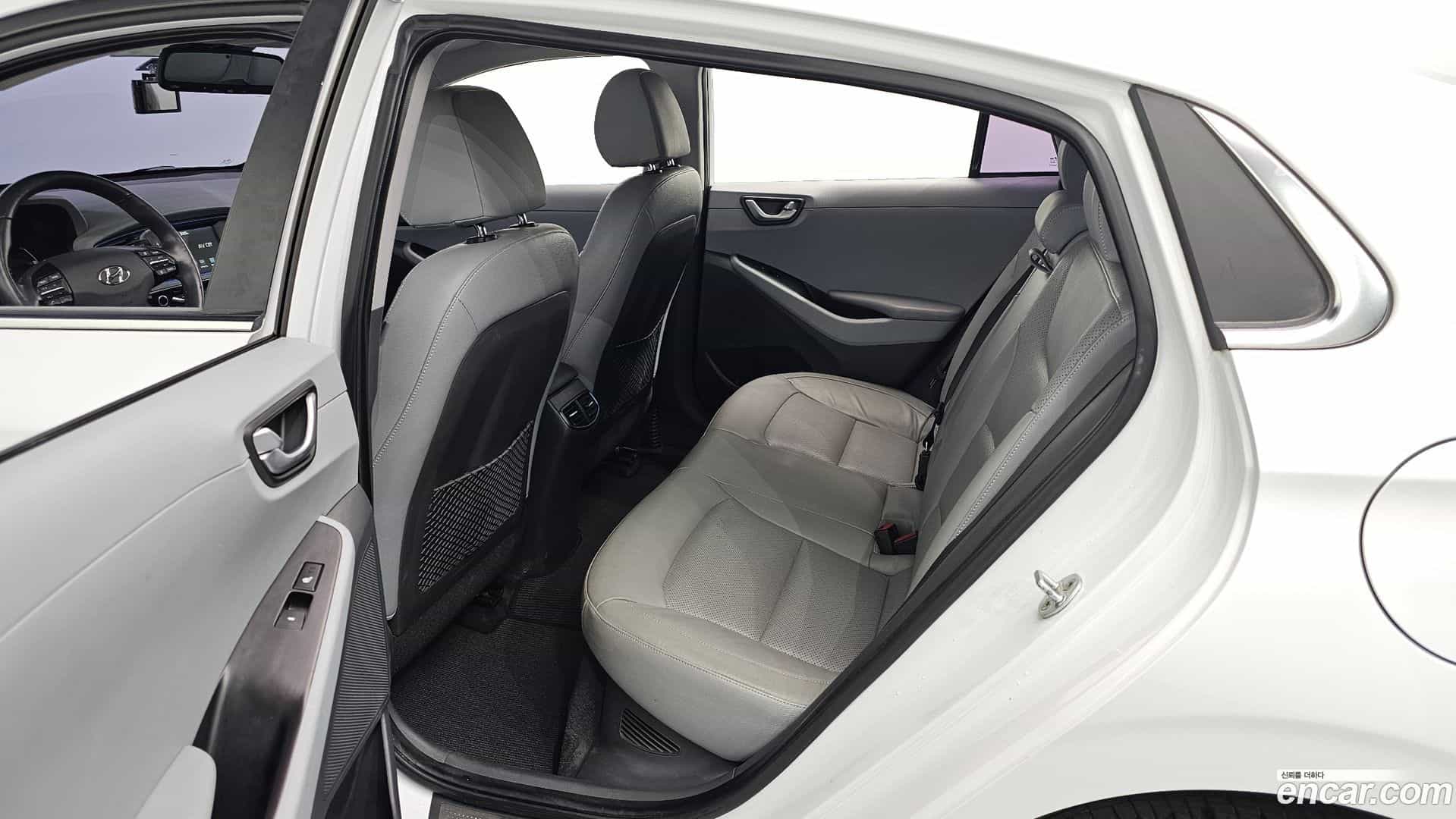 Ioniq Hyundai 2016.5-OPTION-16