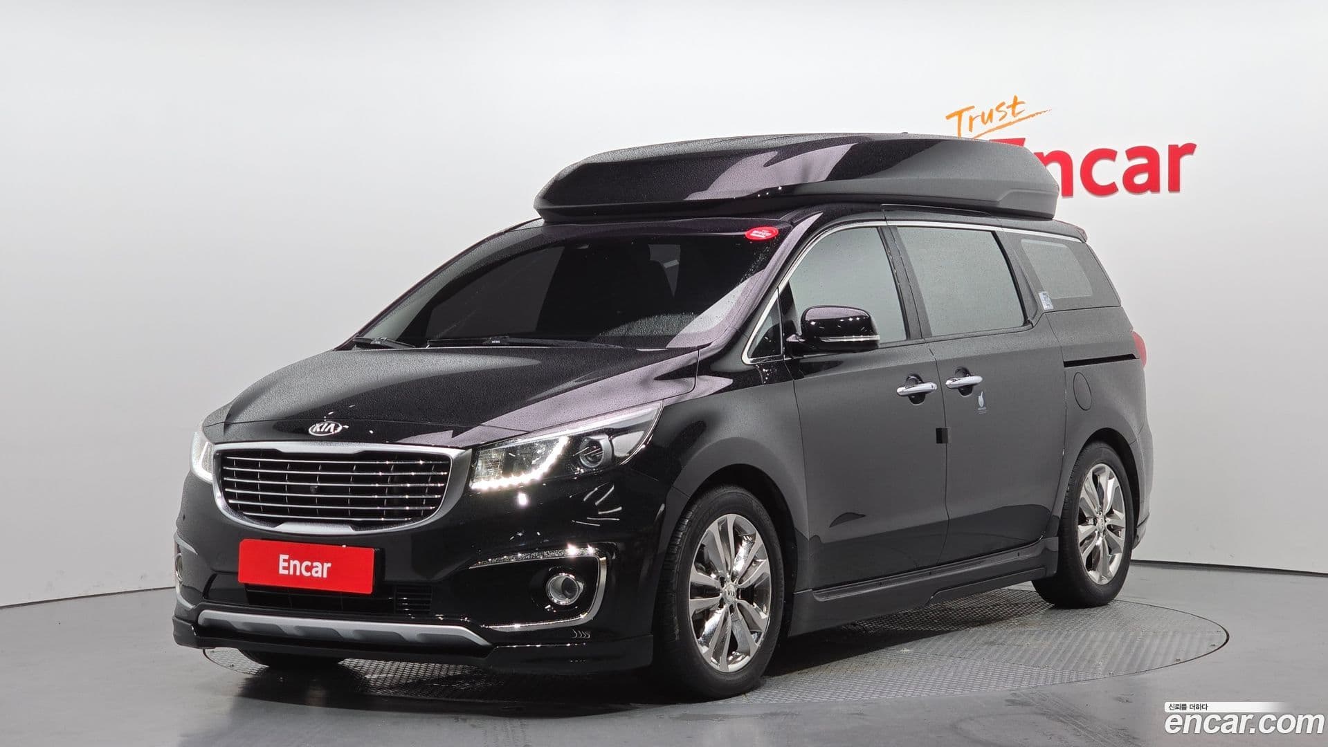 Main__Slider__Photo:Canival Kia 2017.0-0