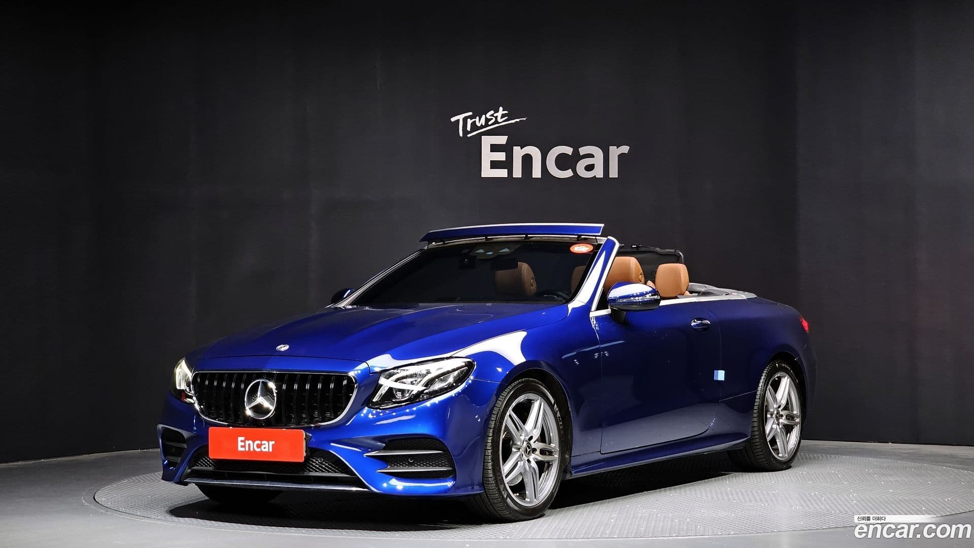 Main__Slider__Photo:E-Class Mercedes-Benz 2020.8-0