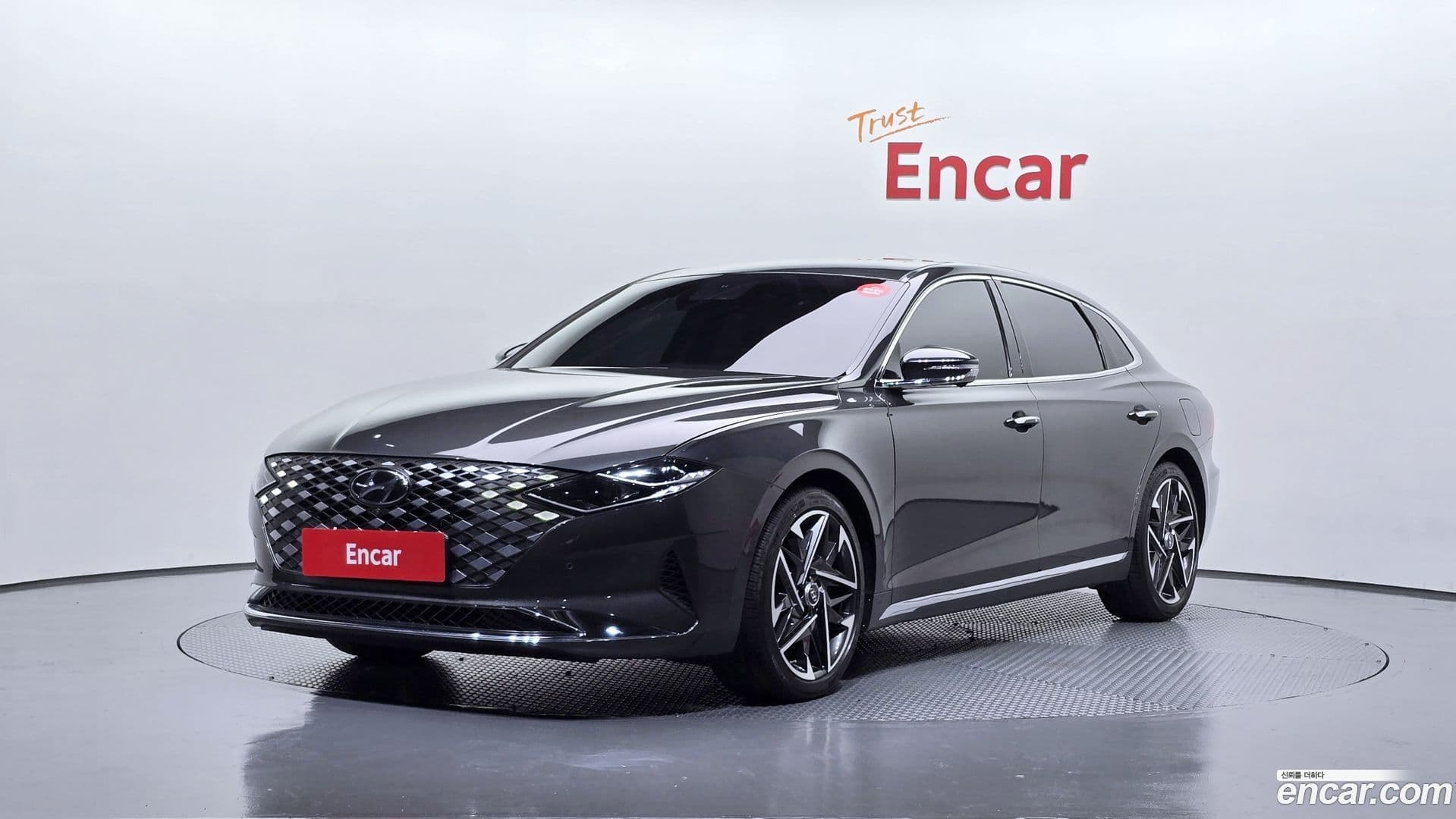 Main__Slider__Photo:Grandeur Hyundai 2020.2-0