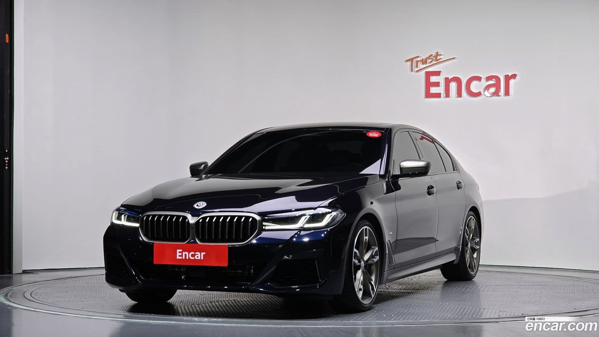 Main__Slider__Photo:5-Series BMW 2022.10-0