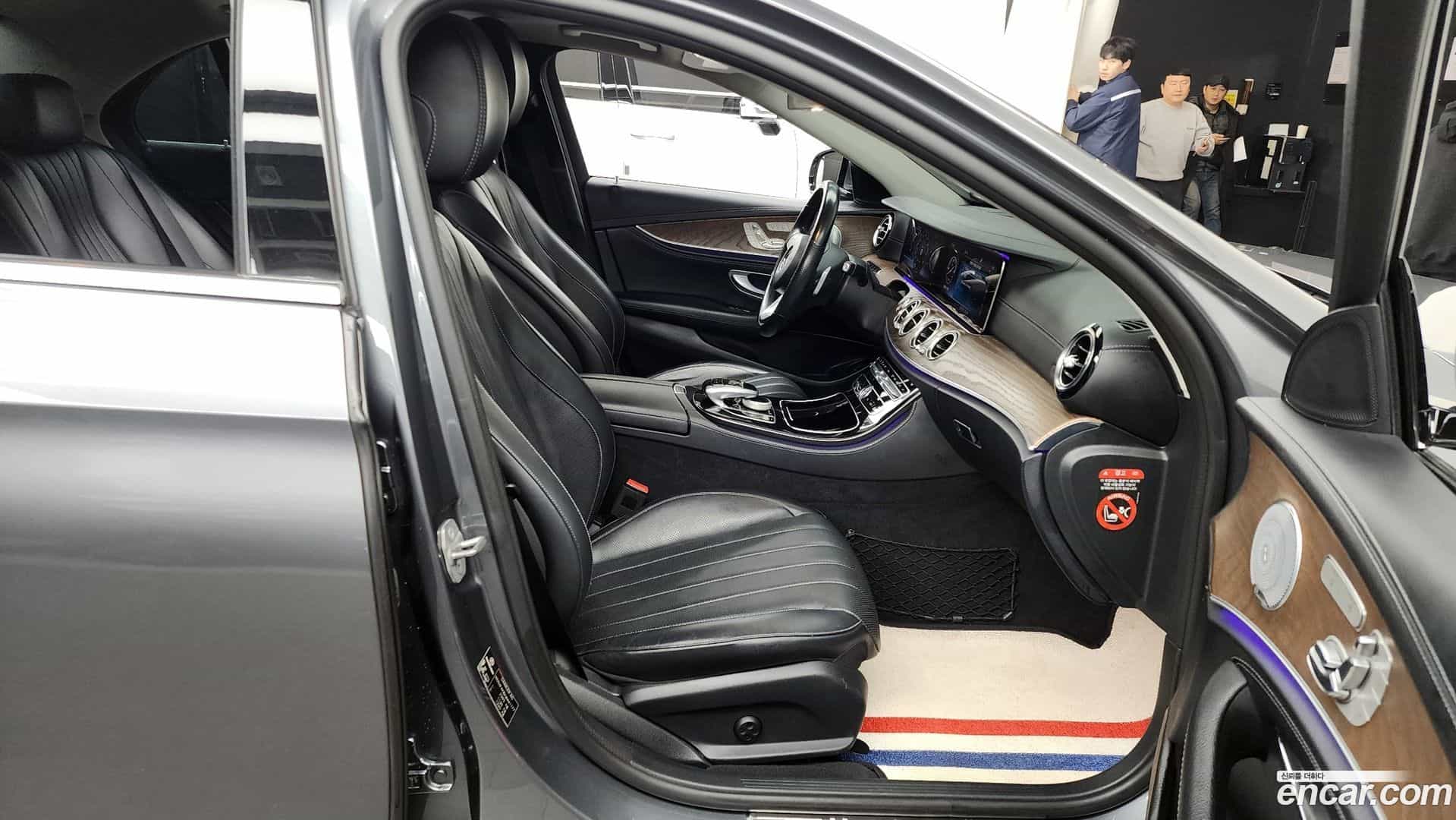 E-Class Mercedes-Benz 2018.4-OPTION-15