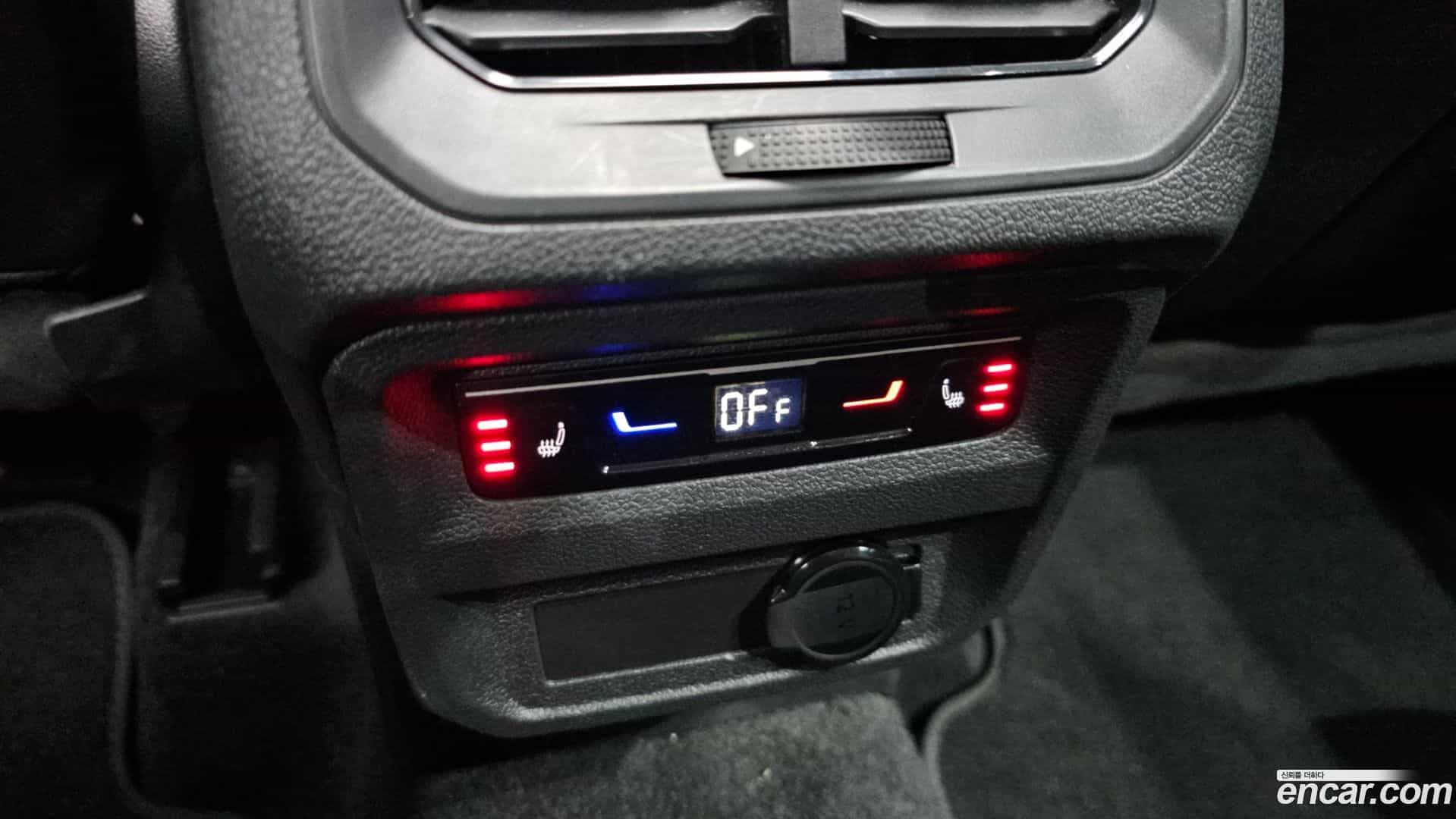 Tiguan Volkswagen 2023.11-OPTION-021