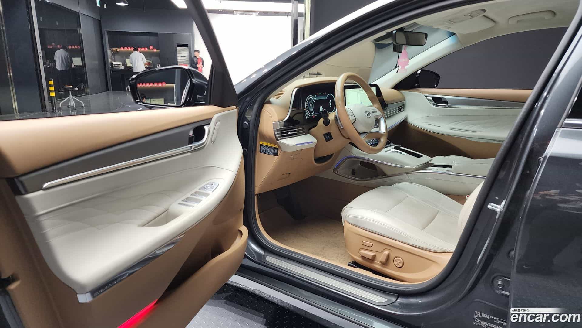 Grandeur Hyundai 2020.3-INNER-010