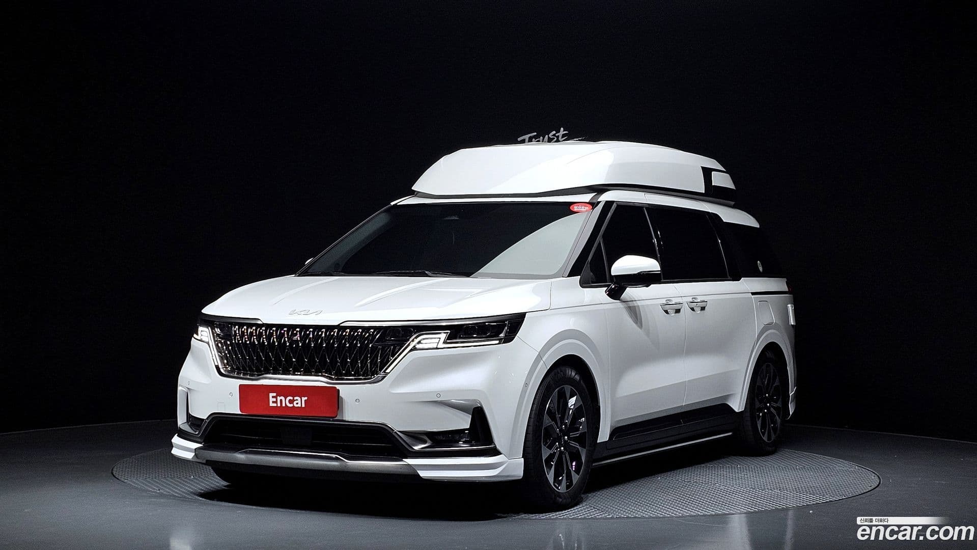 Main__Slider__Photo:Canival Kia 2023.5-0
