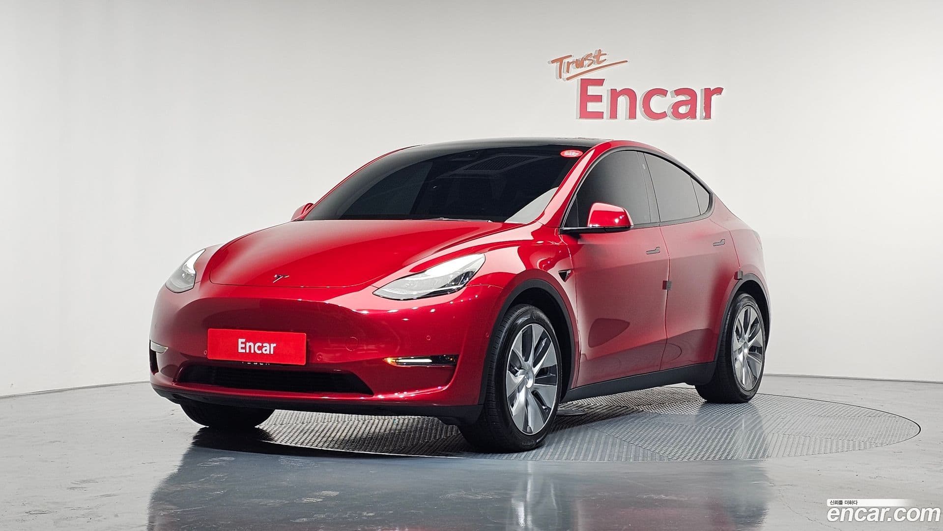 Main__Slider__Photo:Model Y Tesla 2021.8-0