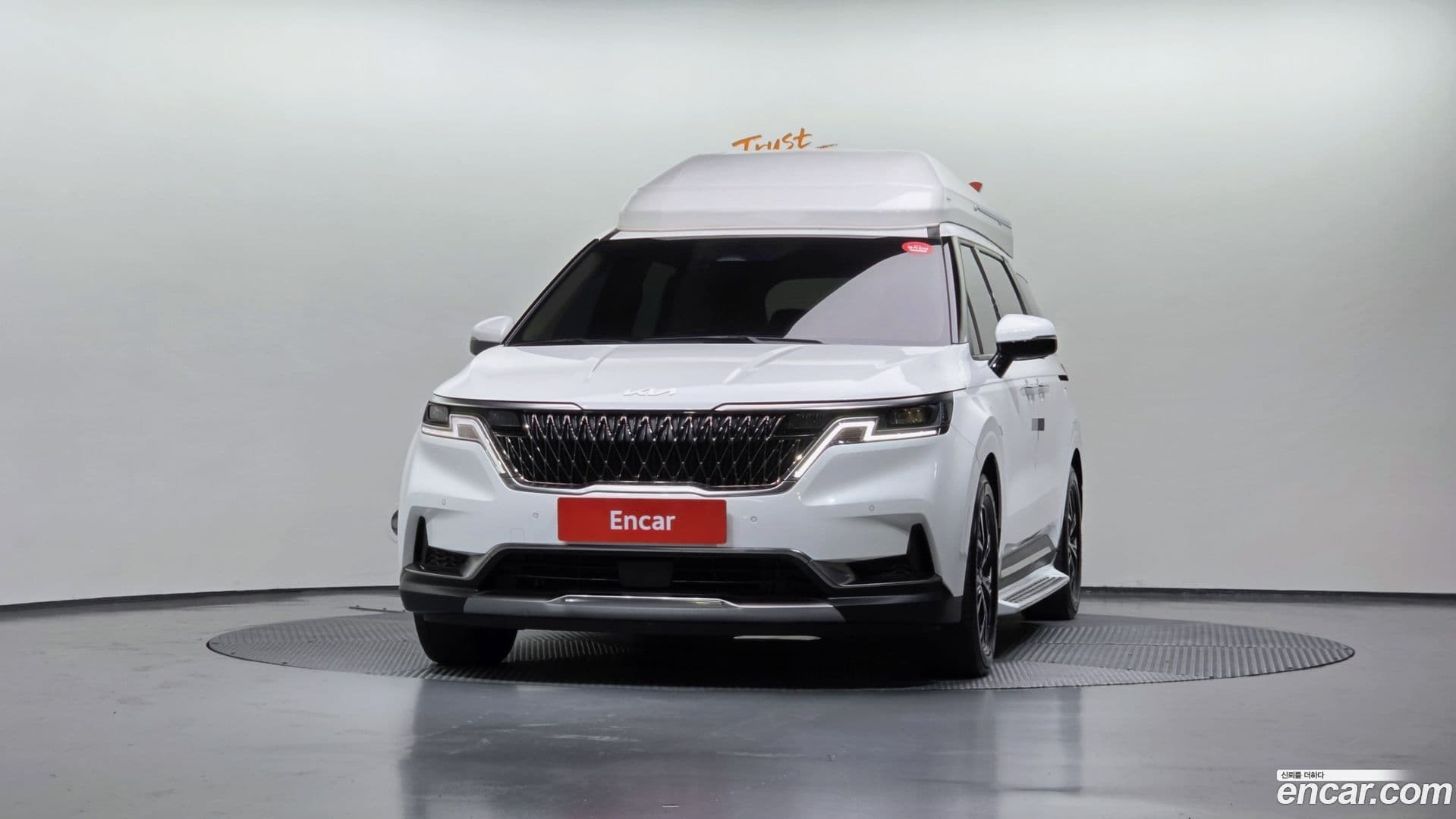Main__Slider__Photo:Canival Kia 2023.3-2