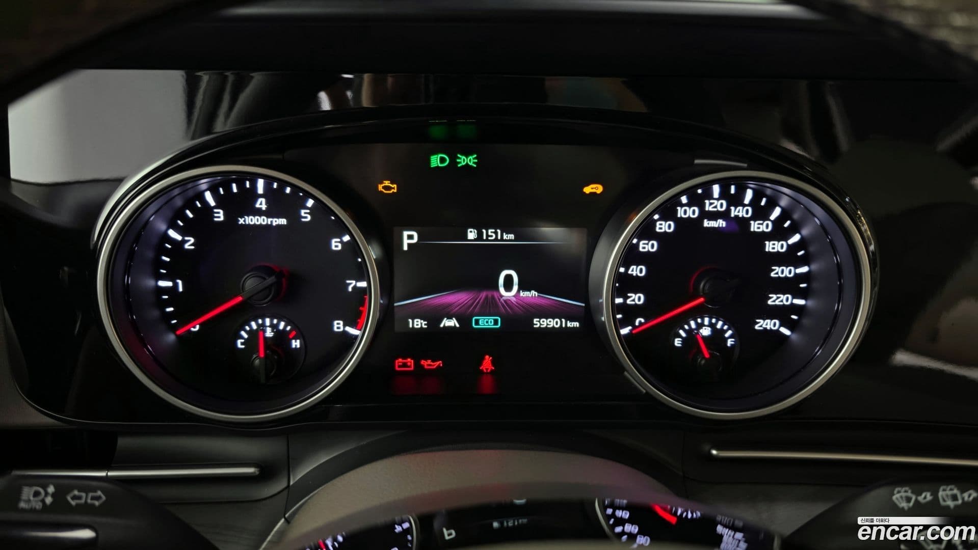 Main__Slider__Photo:Canival Kia 2023.3-7