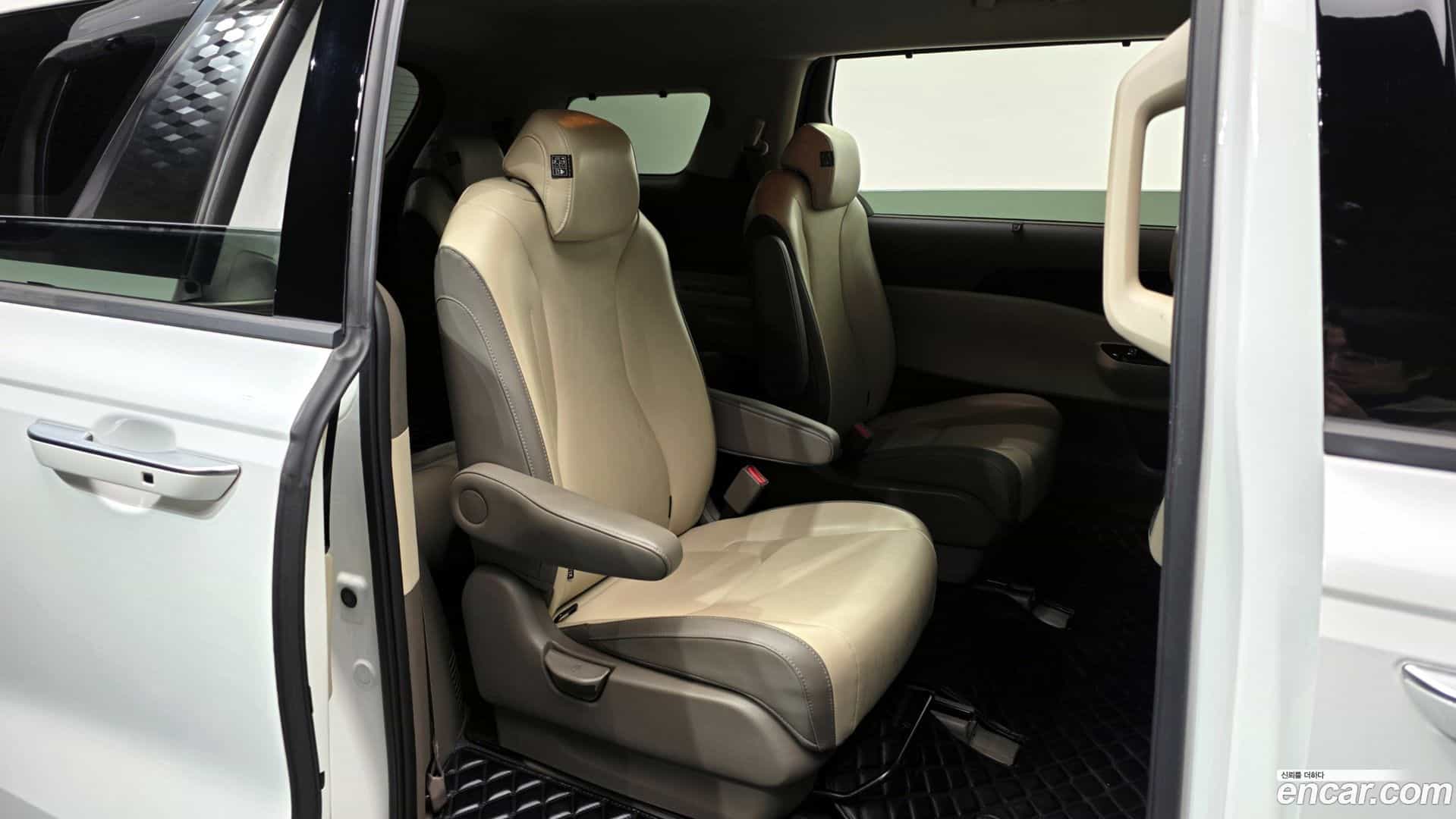 Canival Kia 2023.3-OPTION-16