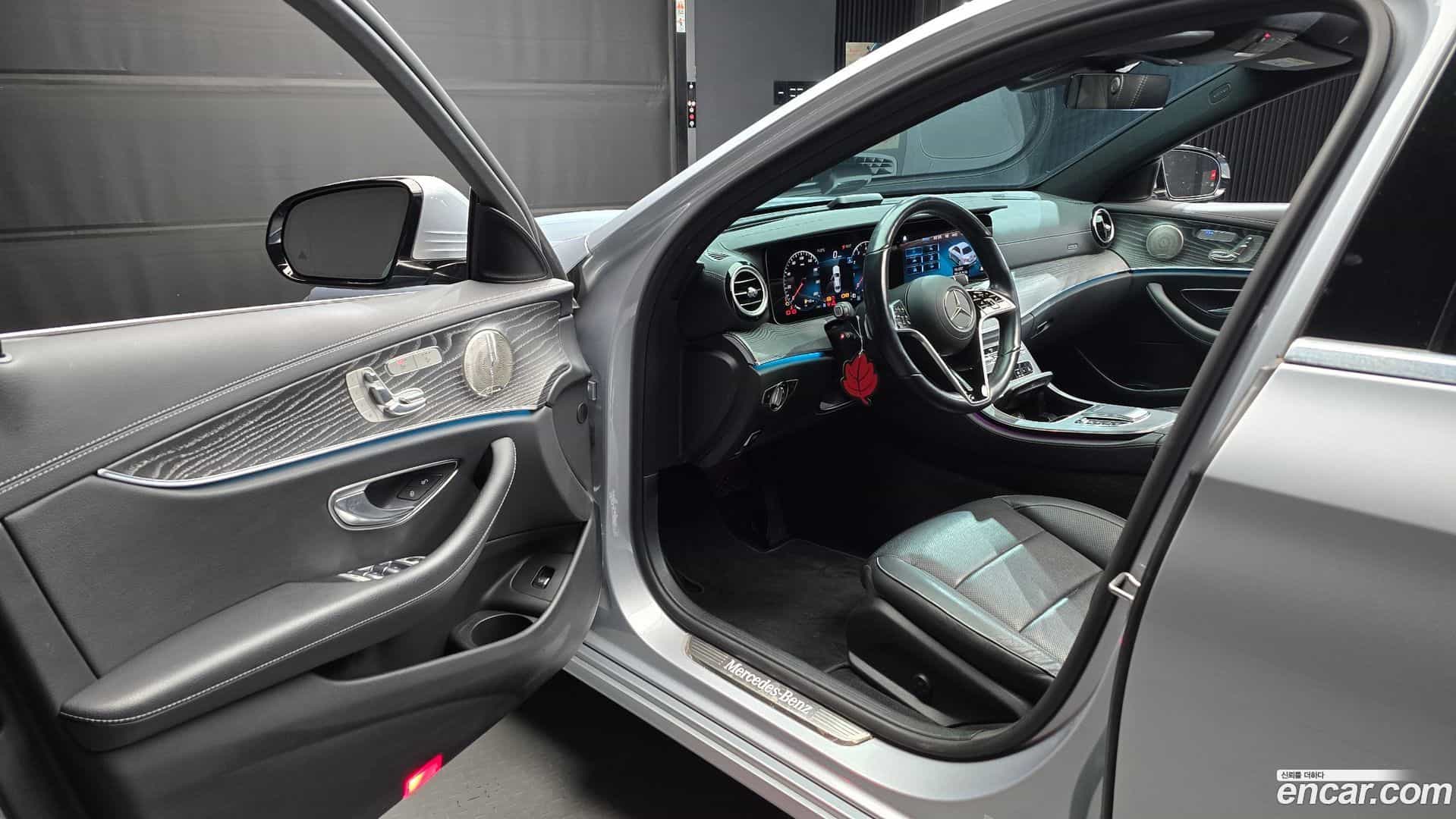 E-Class Mercedes-Benz 2022.1-OPTION-15