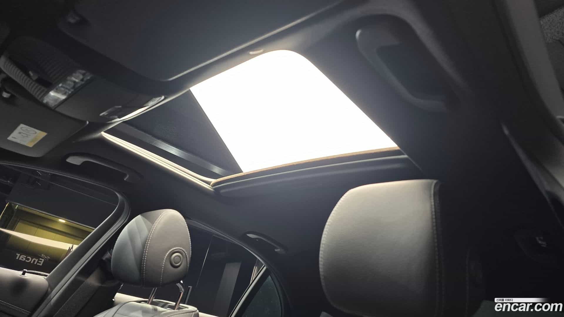 E-Class Mercedes-Benz 2022.1-OPTION-22