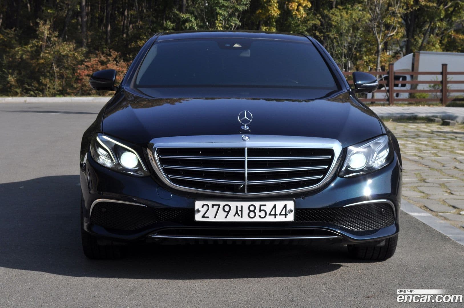 Main__Slider__Photo:E-Class Mercedes-Benz 2016.9-0