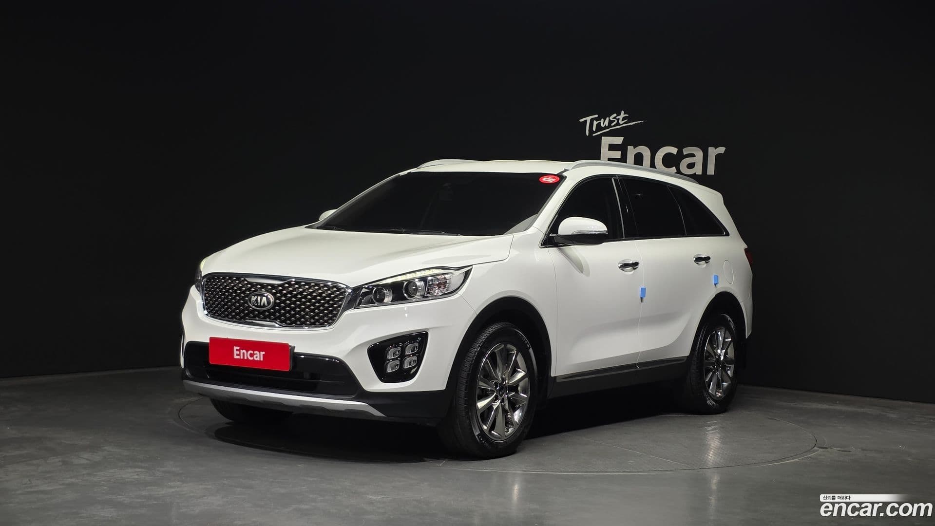Main__Slider__Photo:Sorento Kia 2016.9-0