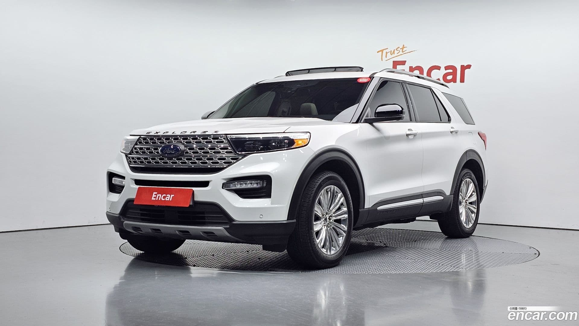 Main__Slider__Photo:Explorer Ford 2022.8-0