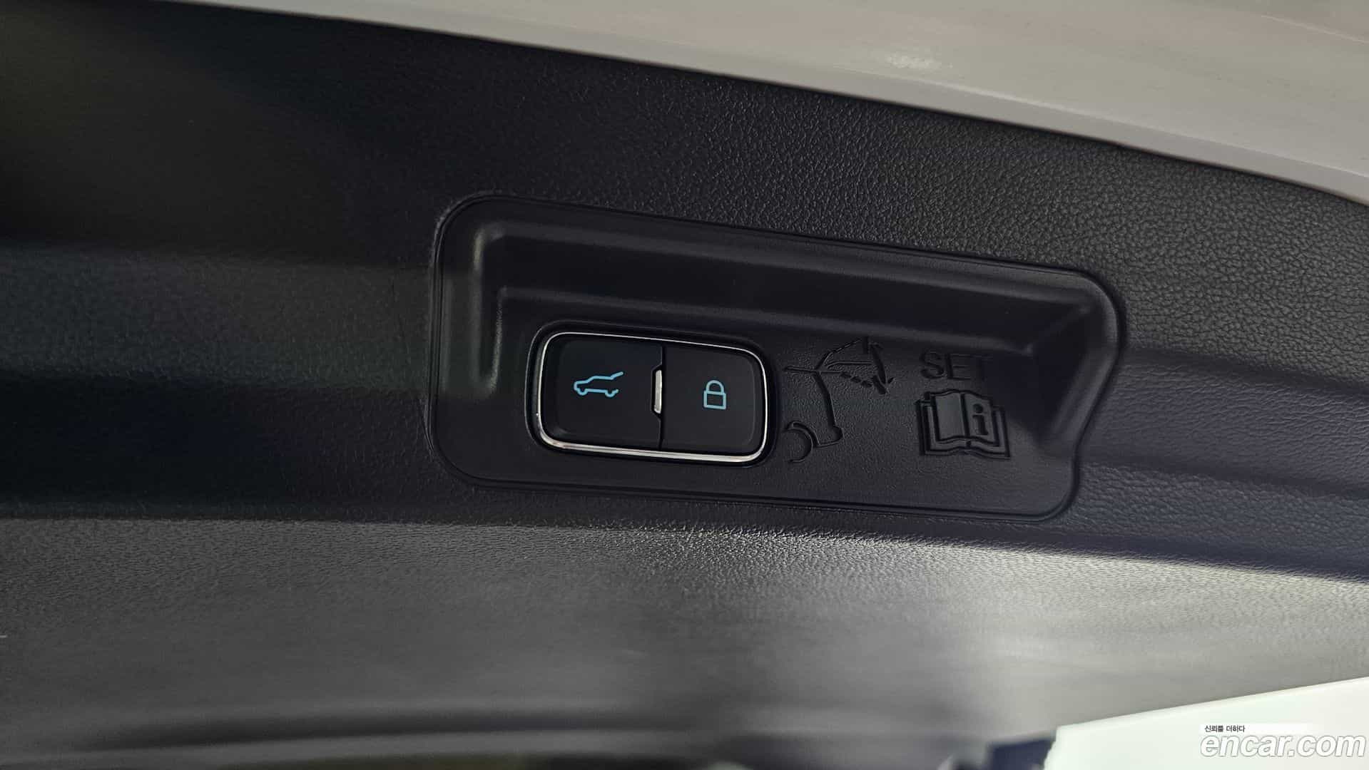 Explorer Ford 2022.8-OPTION-024