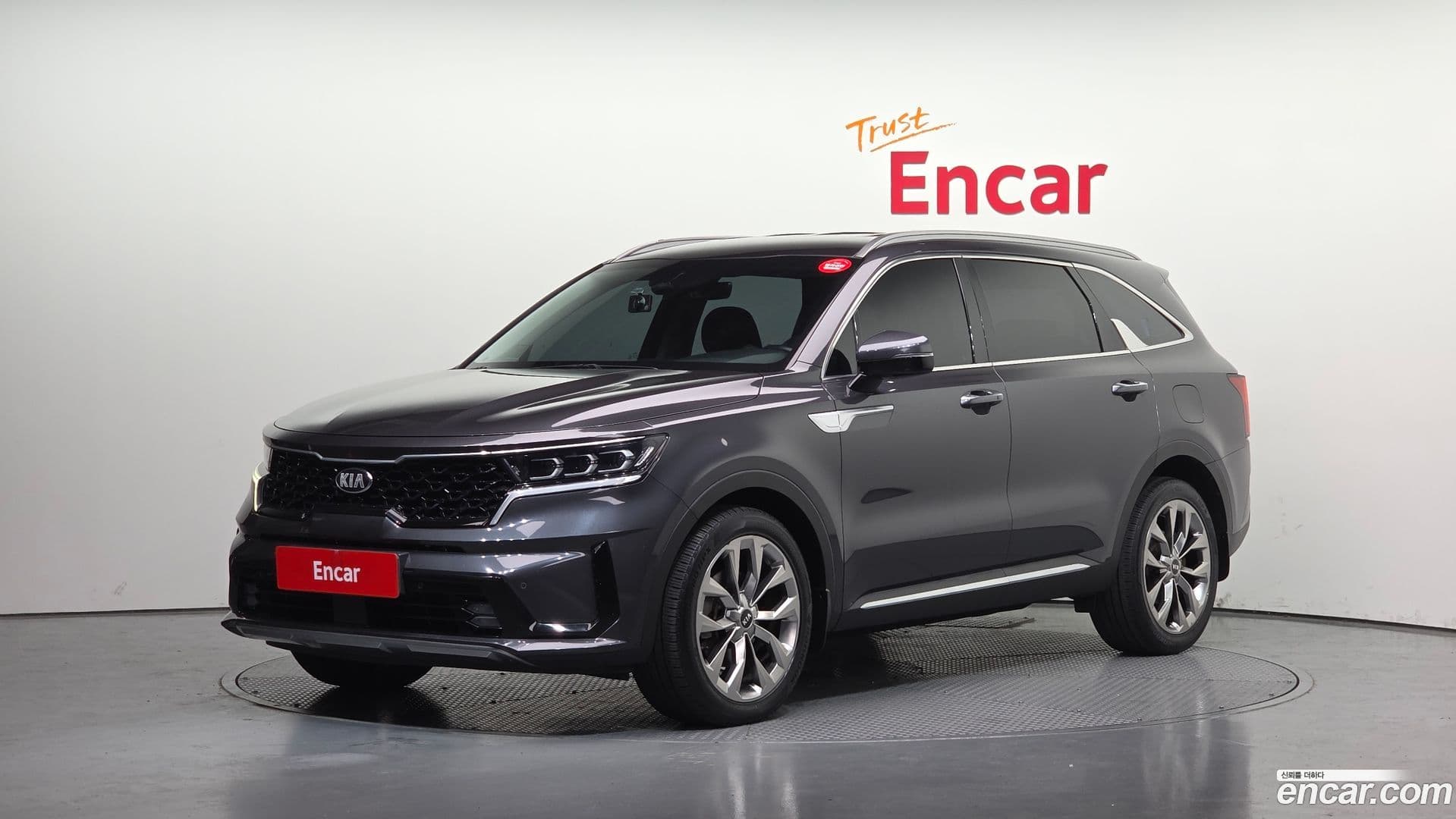 Main__Slider__Photo:Sorento Kia 2020.8-0