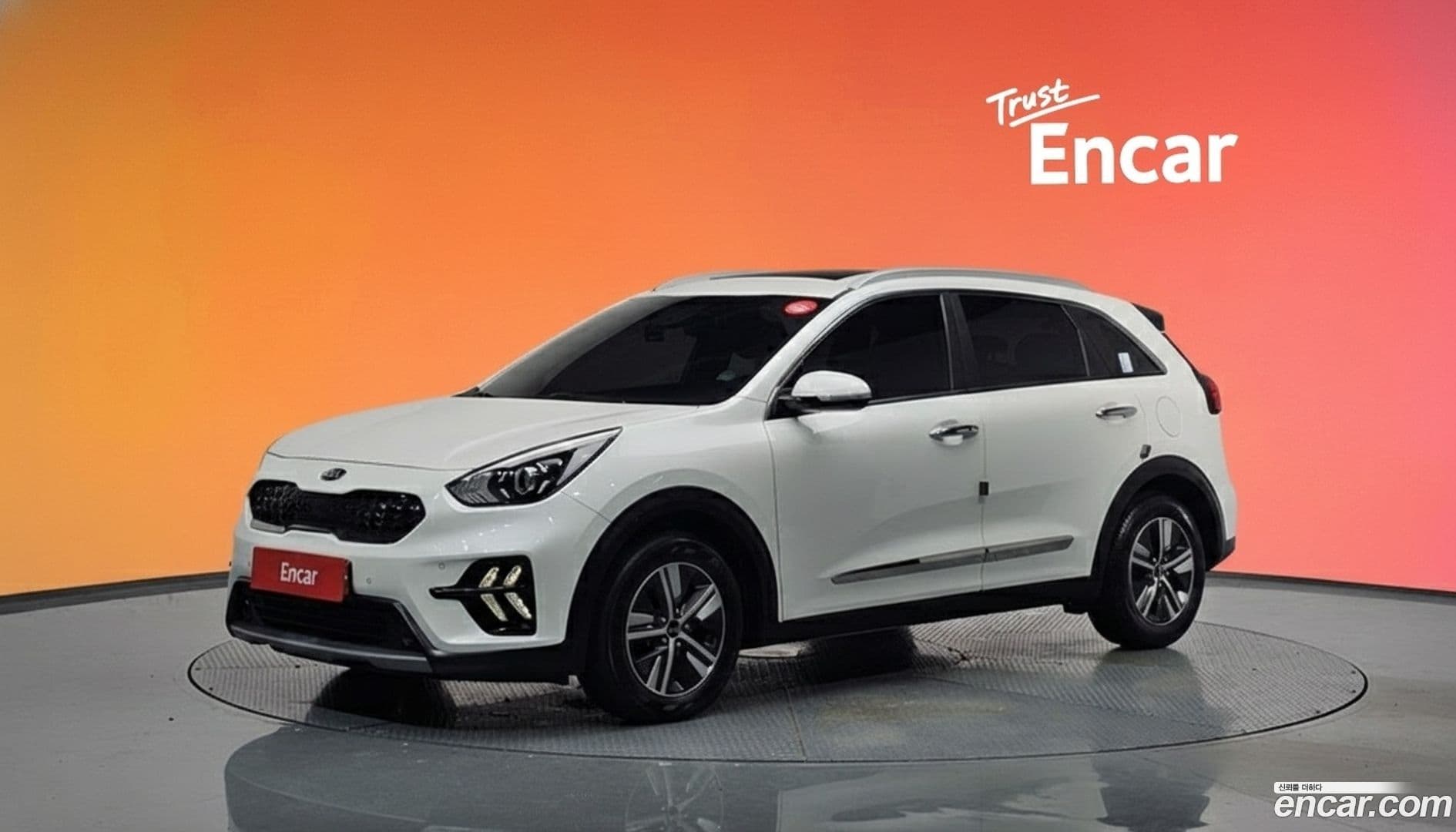 Main__Slider__Photo:Niro Kia 2020.7-0
