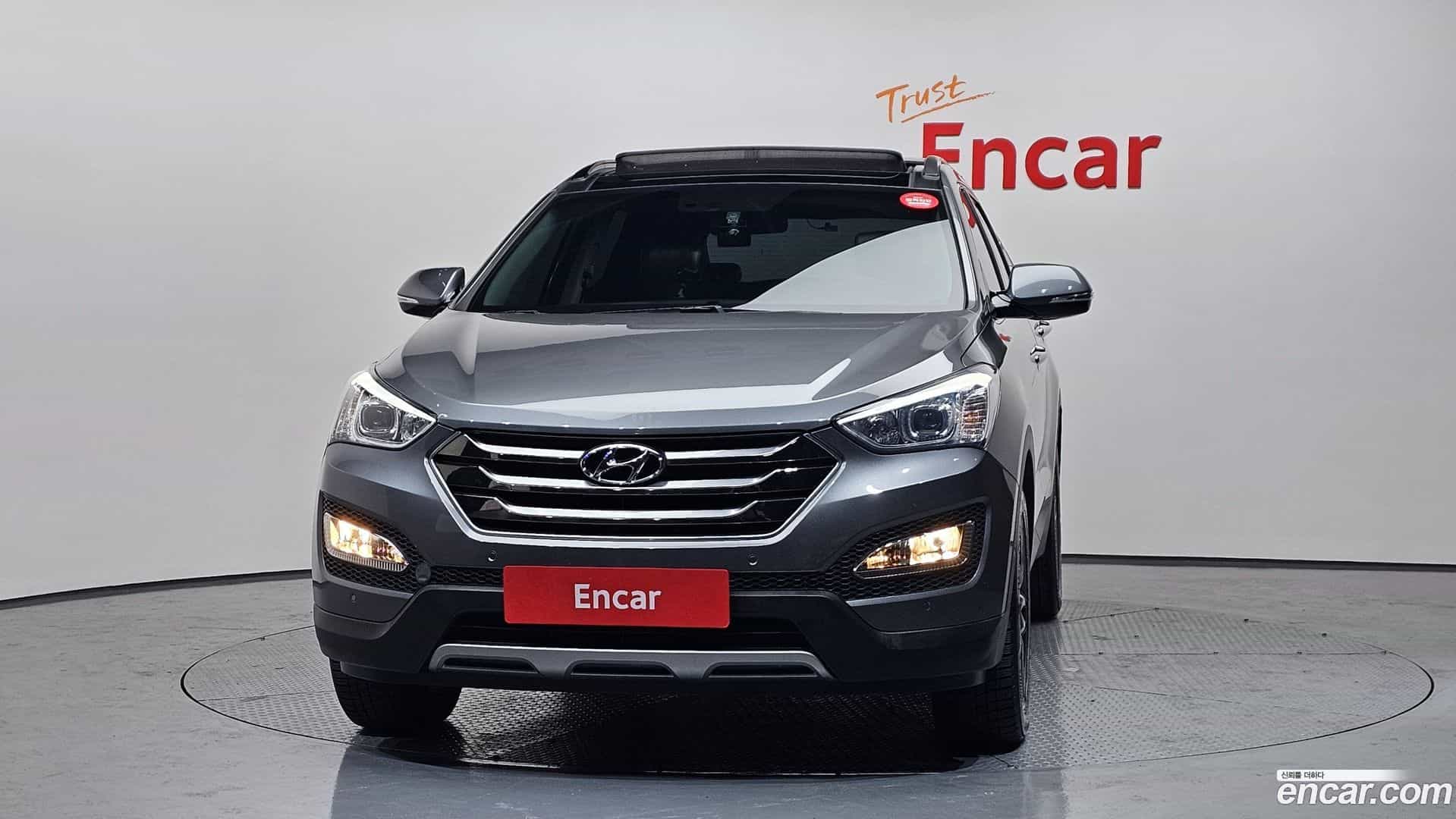 Santafe Hyundai 2014.8-OUTER-3