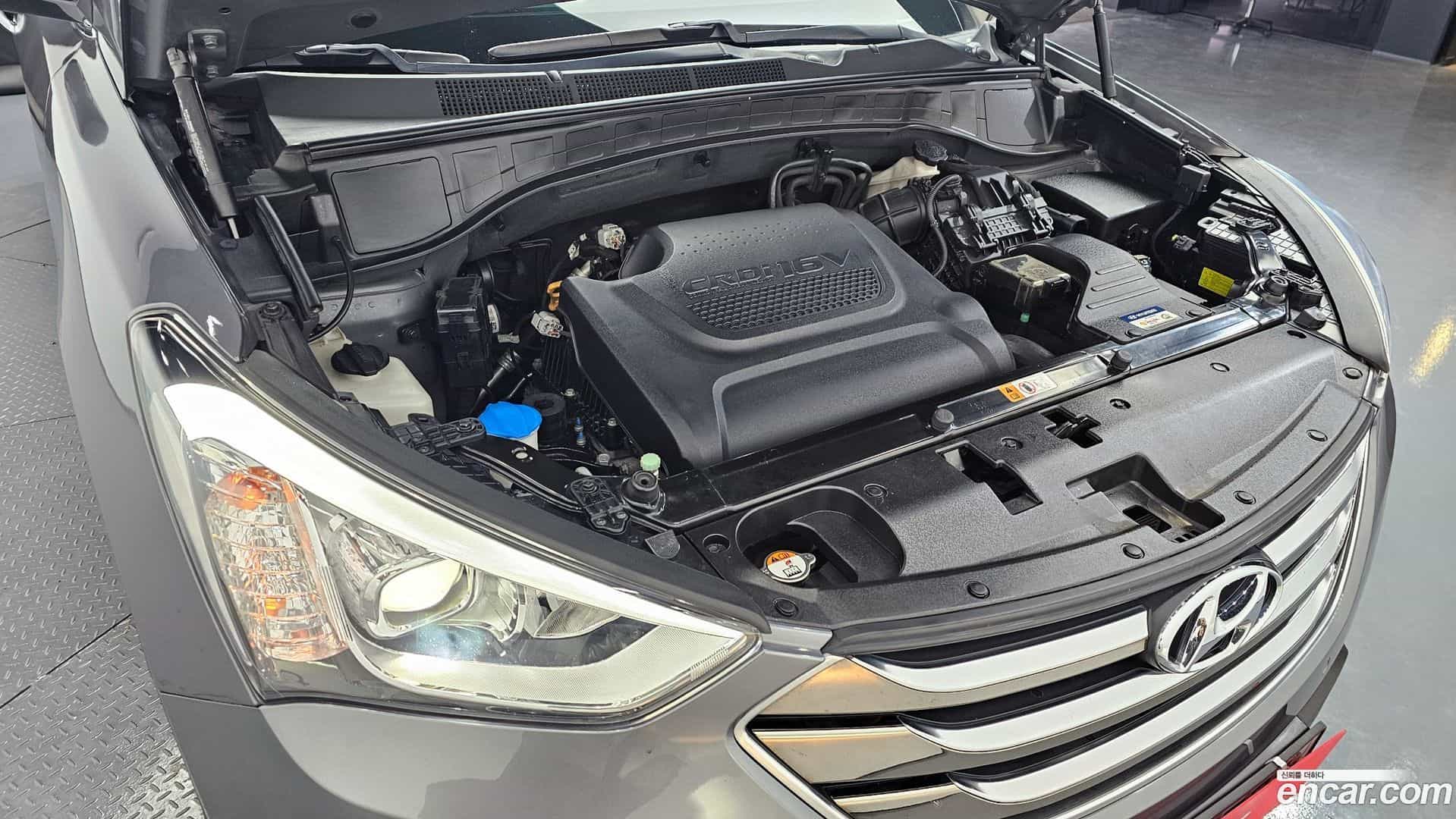 Santafe Hyundai 2014.8-INNER-6
