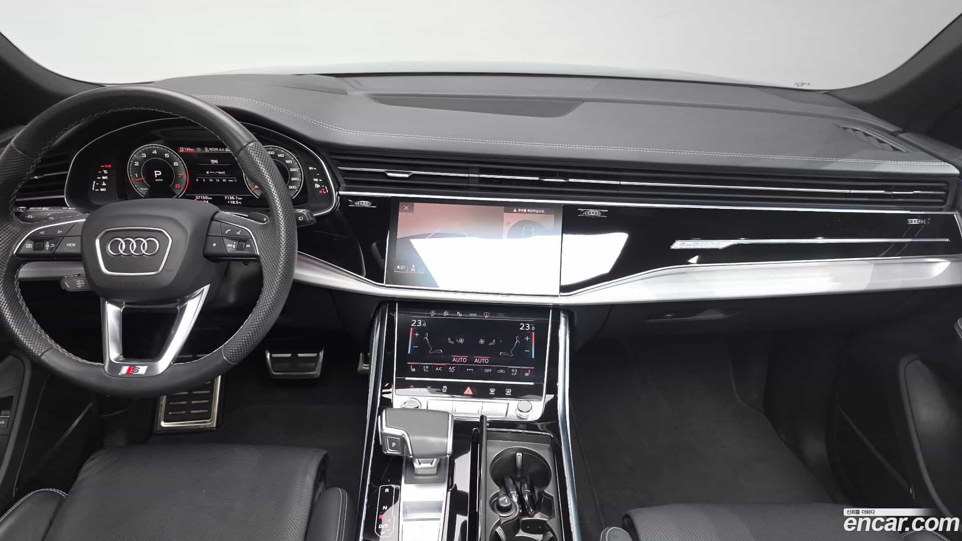 Q8 Audi 2023.11-INNER-007