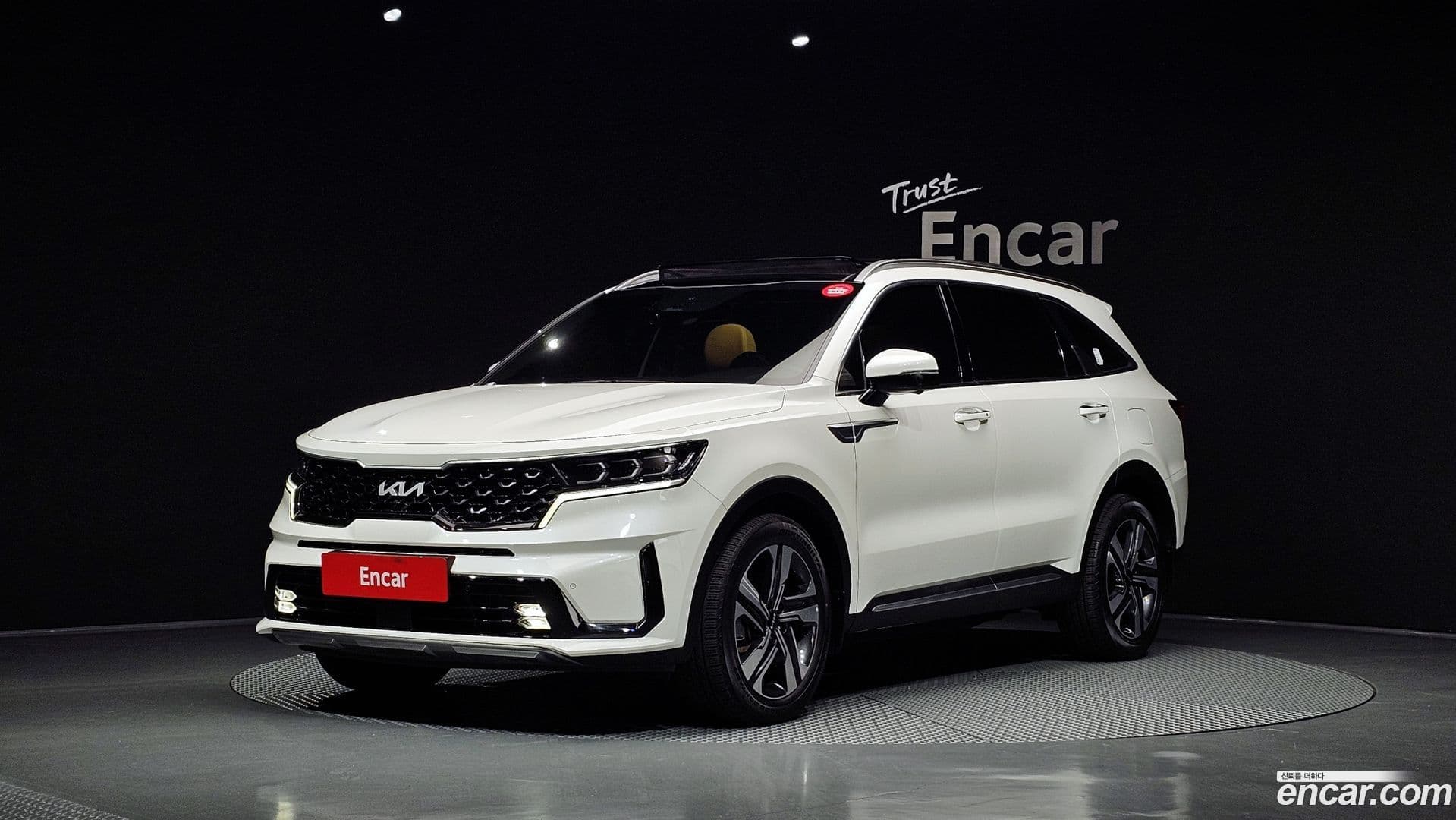 Main__Slider__Photo:Sorento Kia 2023.7-0