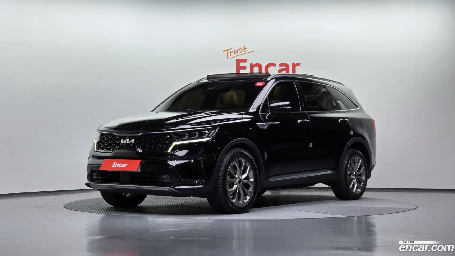 Main__Slider__Photo:Sorento Kia 2021.7-0
