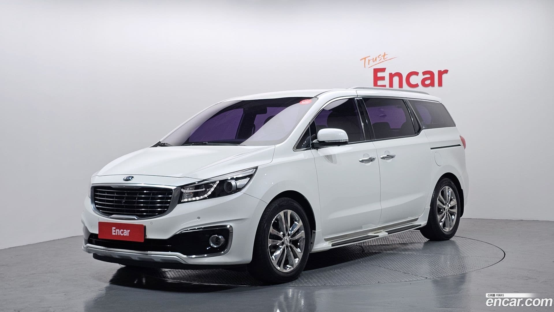 Main__Slider__Photo:Canival Kia 2015.9-0