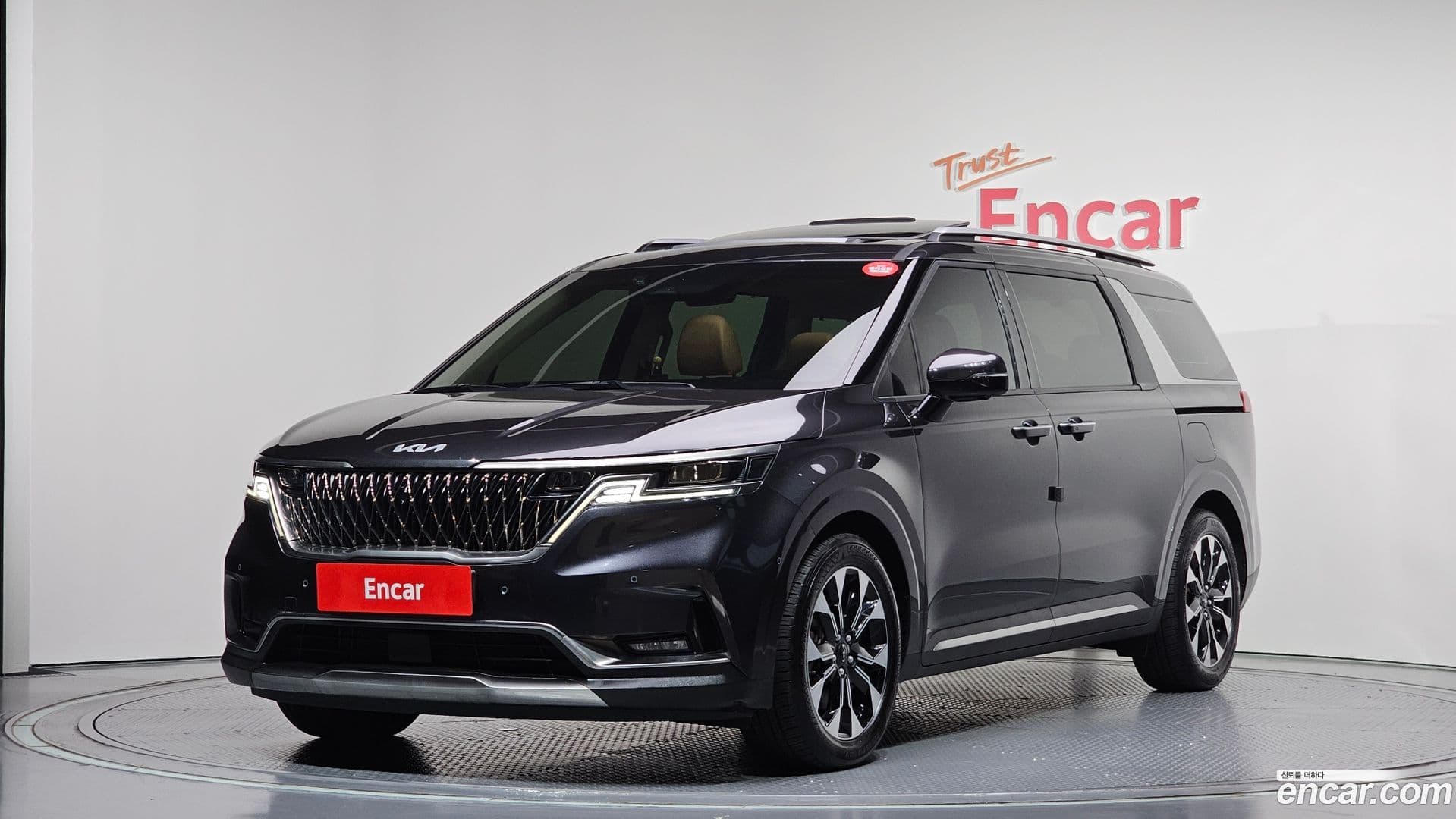 Main__Slider__Photo:Canival Kia 2022.3-0