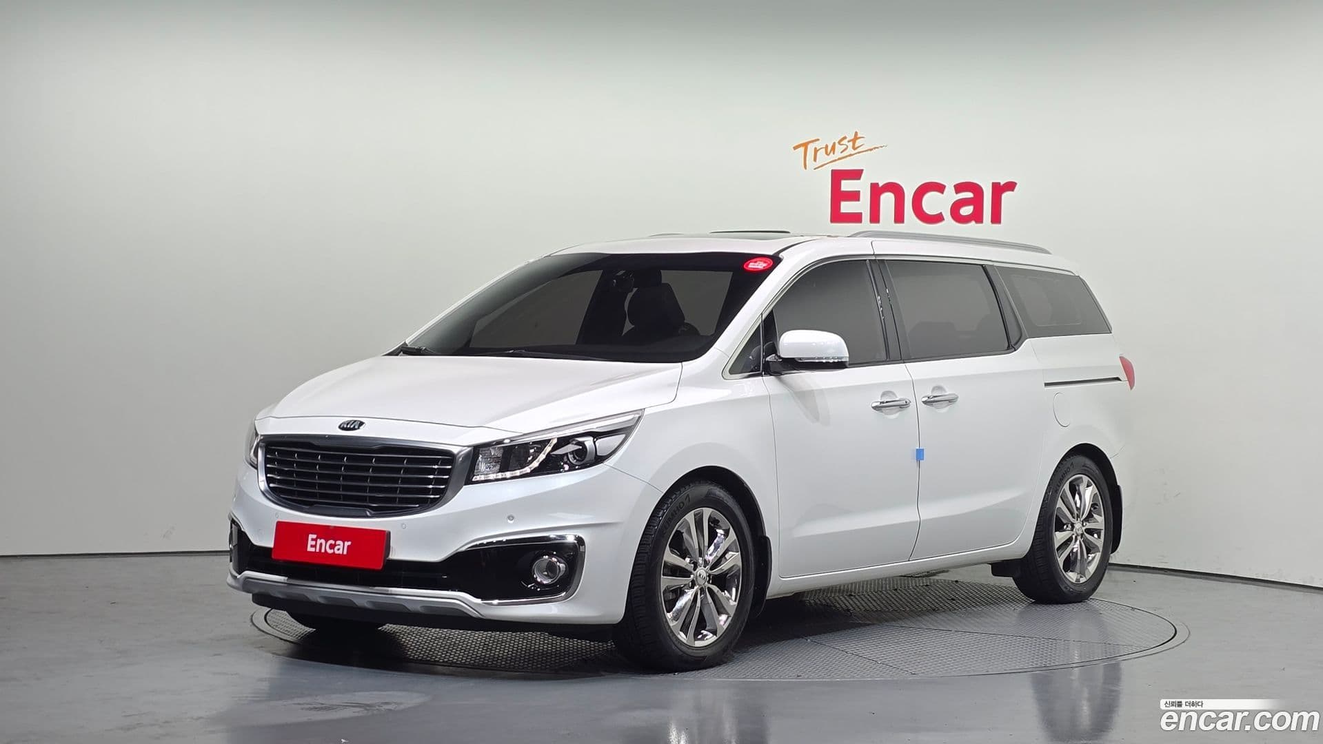 Main__Slider__Photo:Canival Kia 2016.2-0