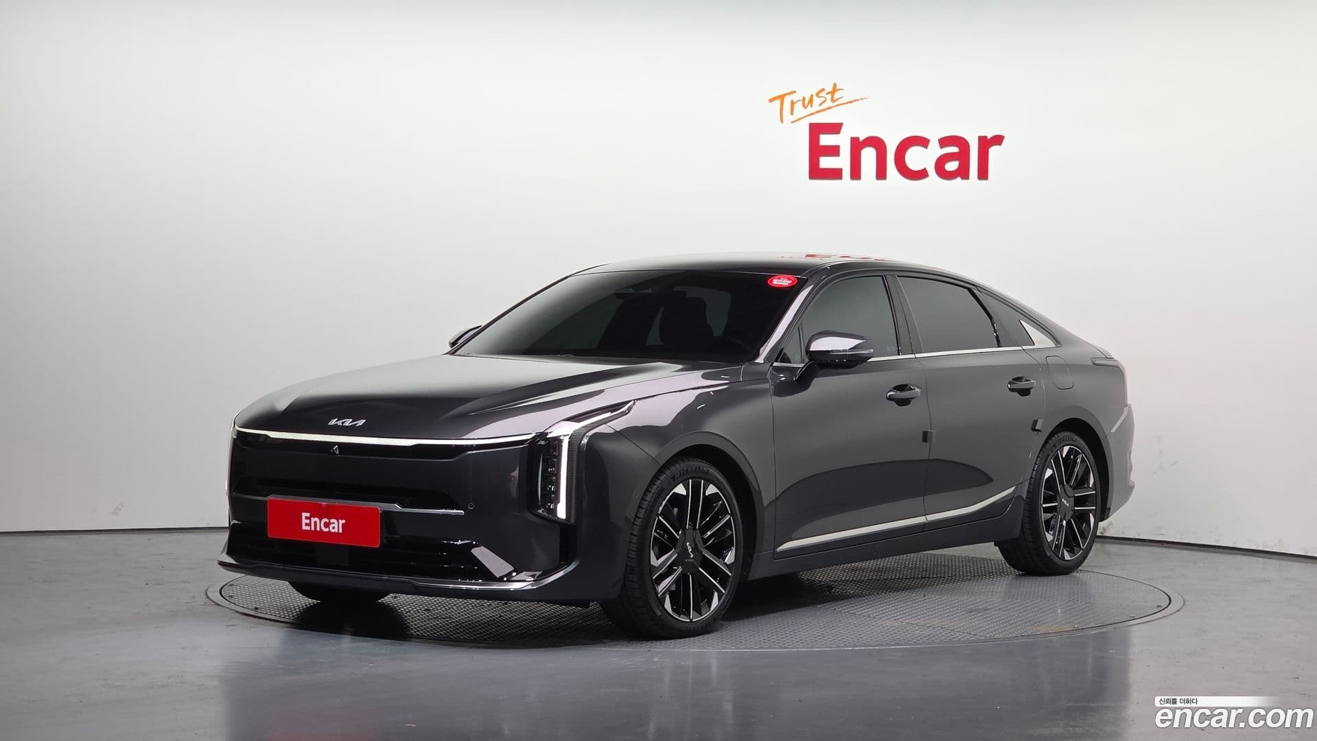 Main__Slider__Photo:K8 Kia 2025.2-0
