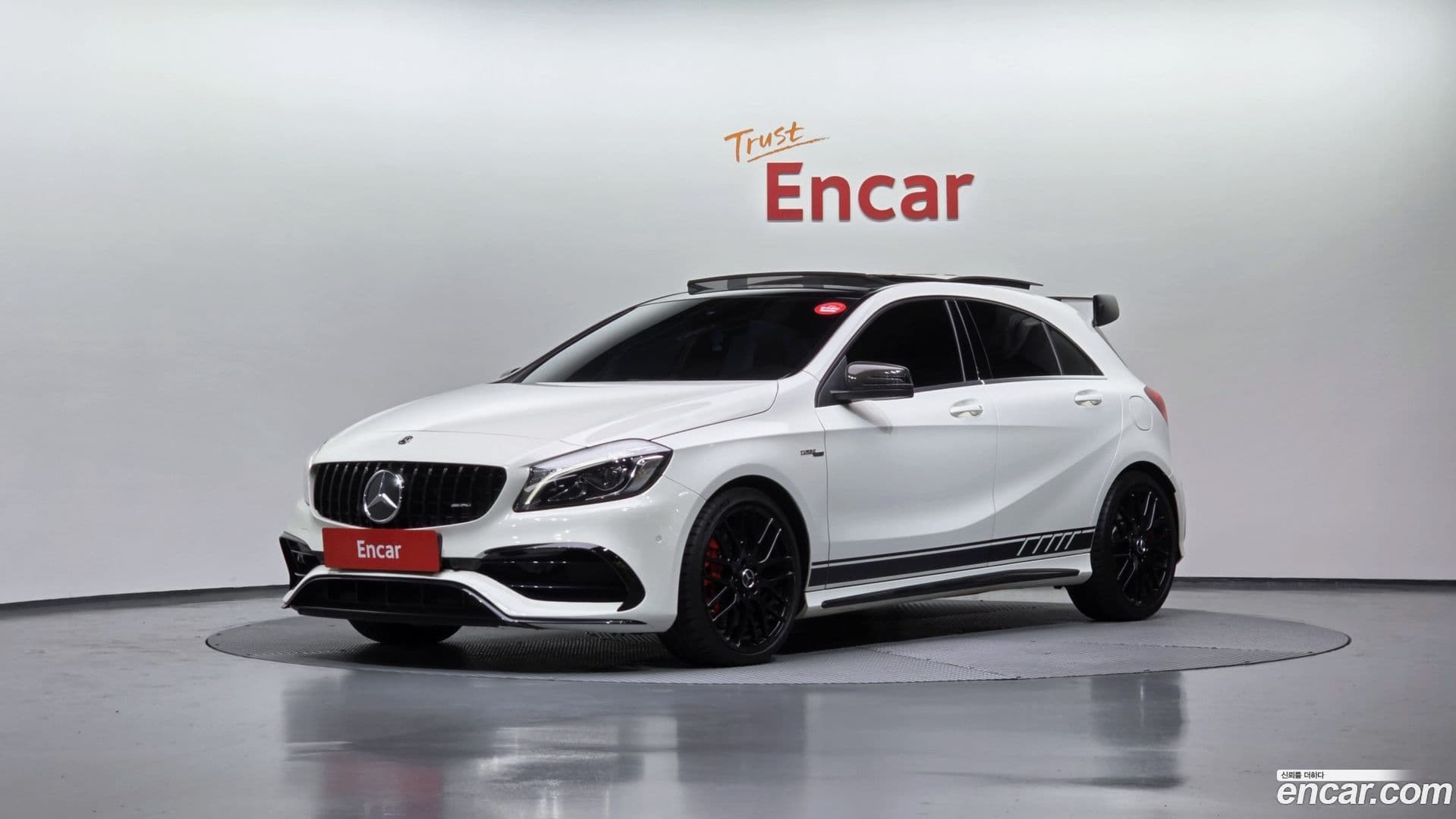 Main__Slider__Photo:A-Class Mercedes-Benz 2017.11-0