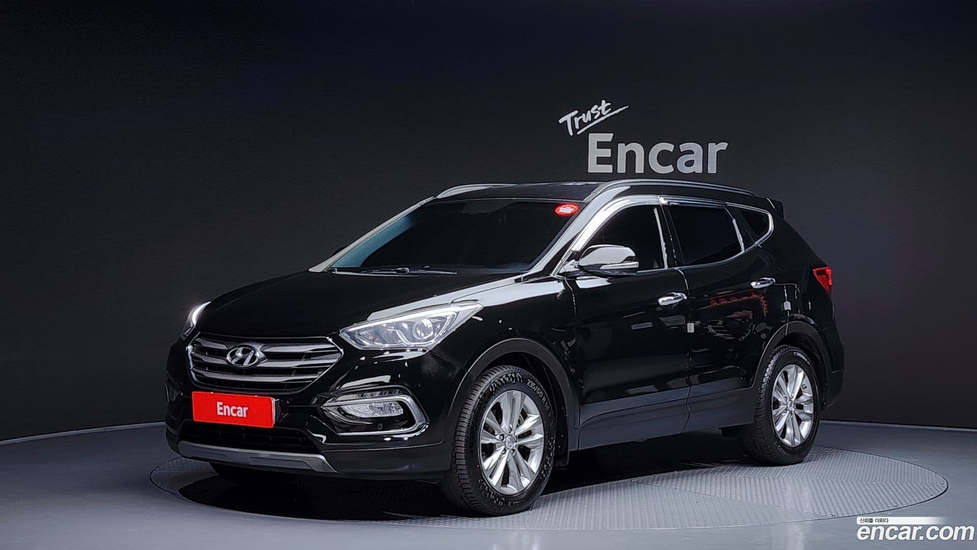 Main__Slider__Photo:Santafe Hyundai 2018.2-0