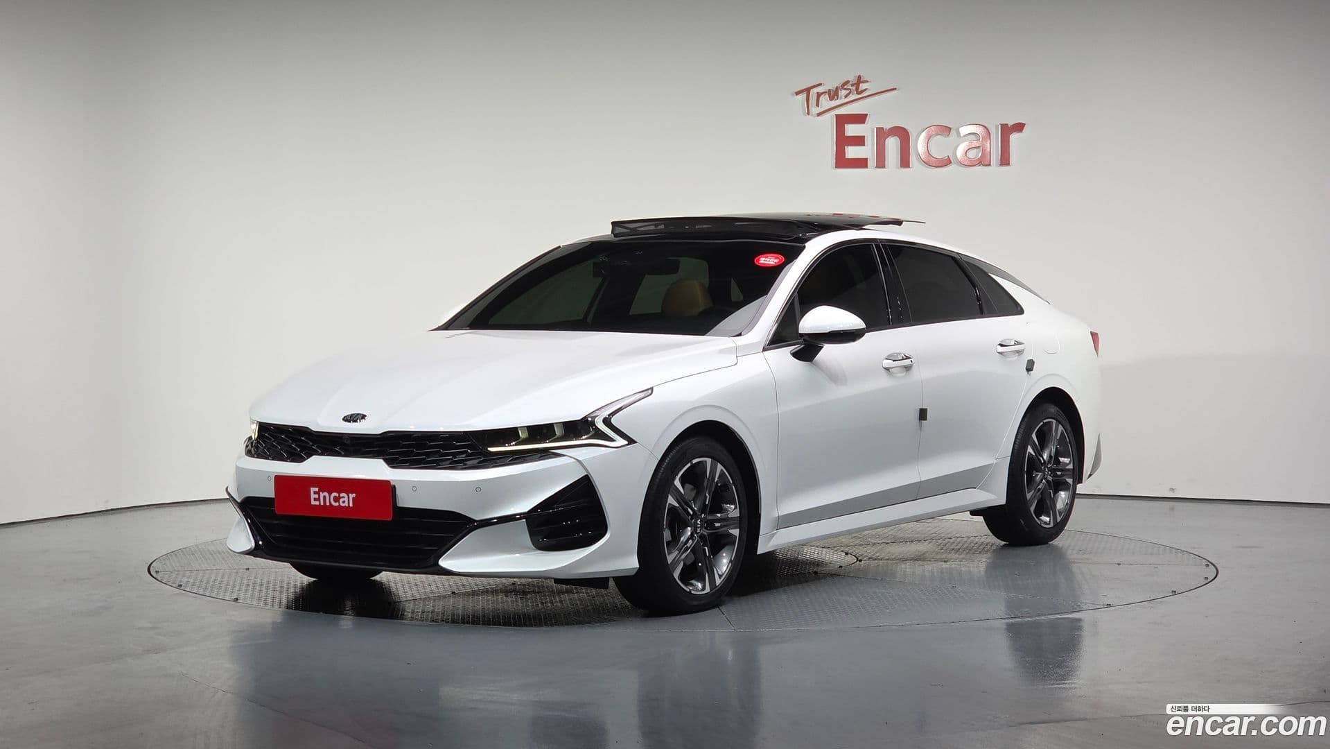 Main__Slider__Photo:K5 Kia 2021.1-0