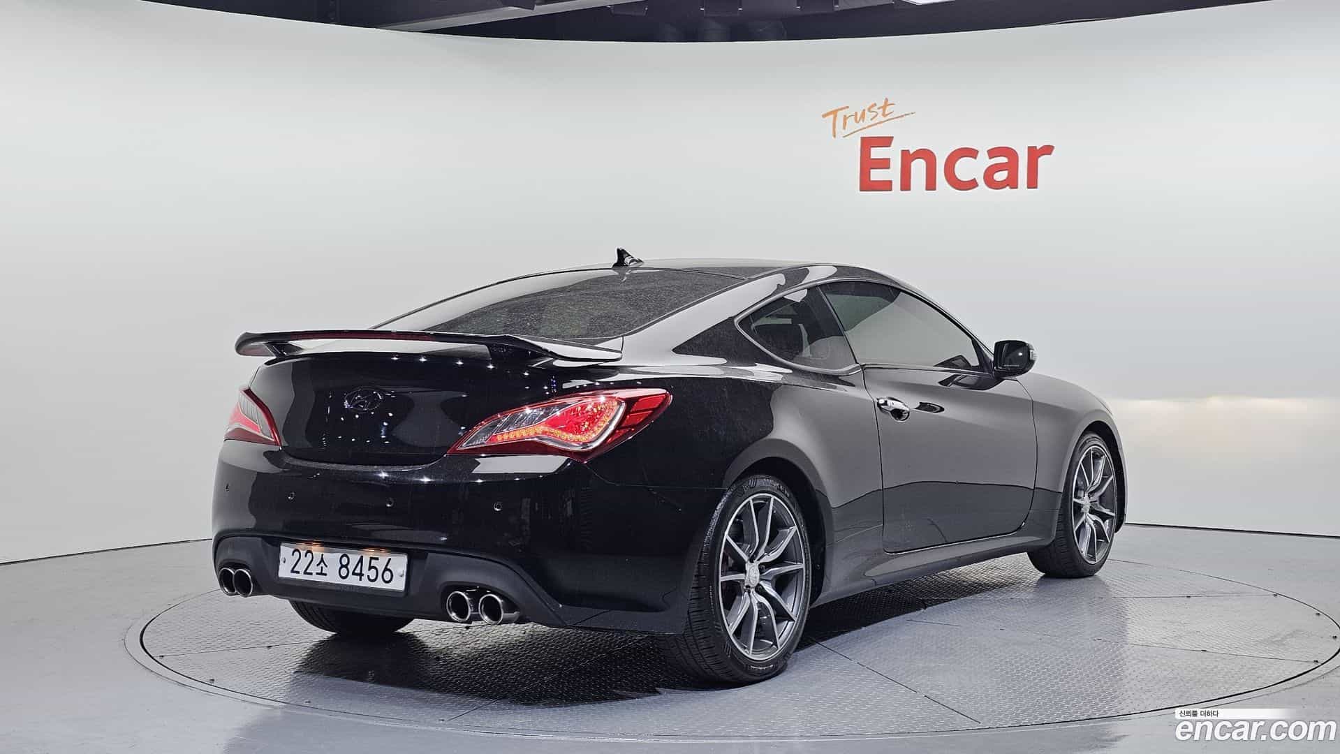 Genesis Hyundai 2012.8-OUTER-002