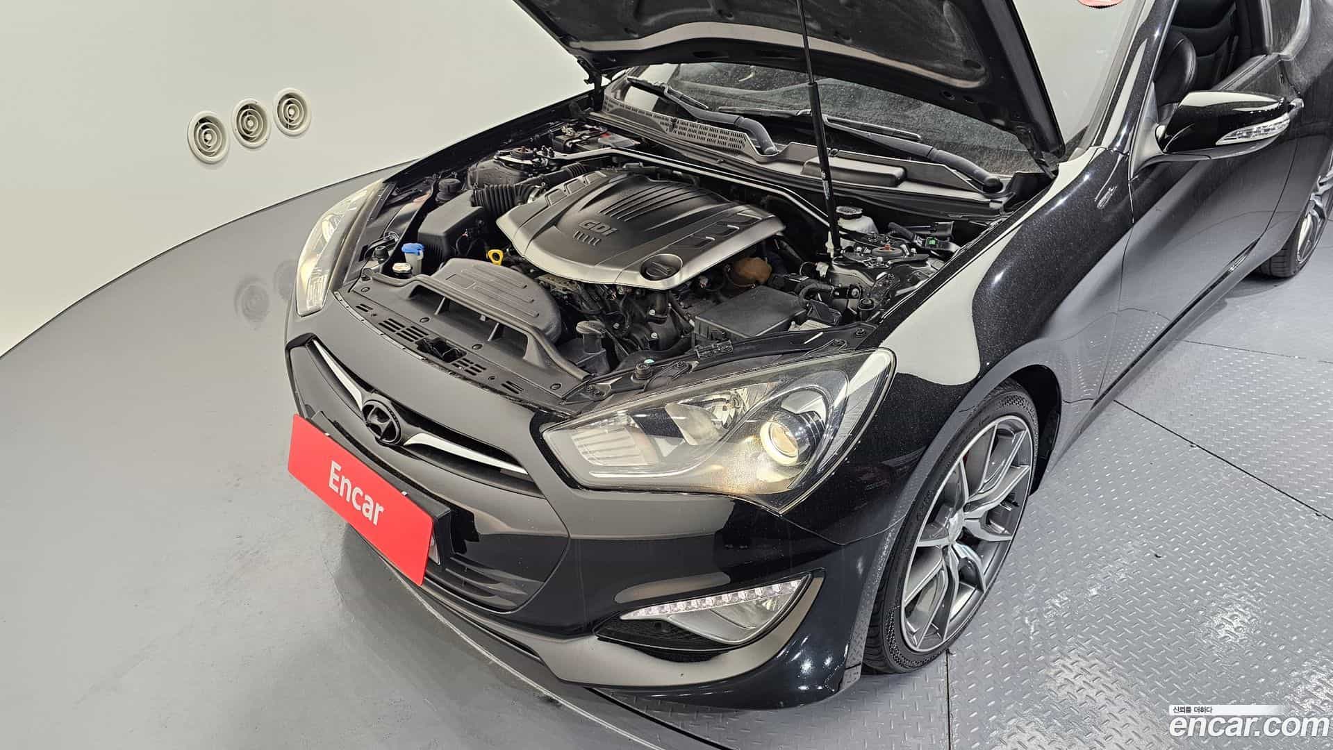 Genesis Hyundai 2012.8-INNER-006