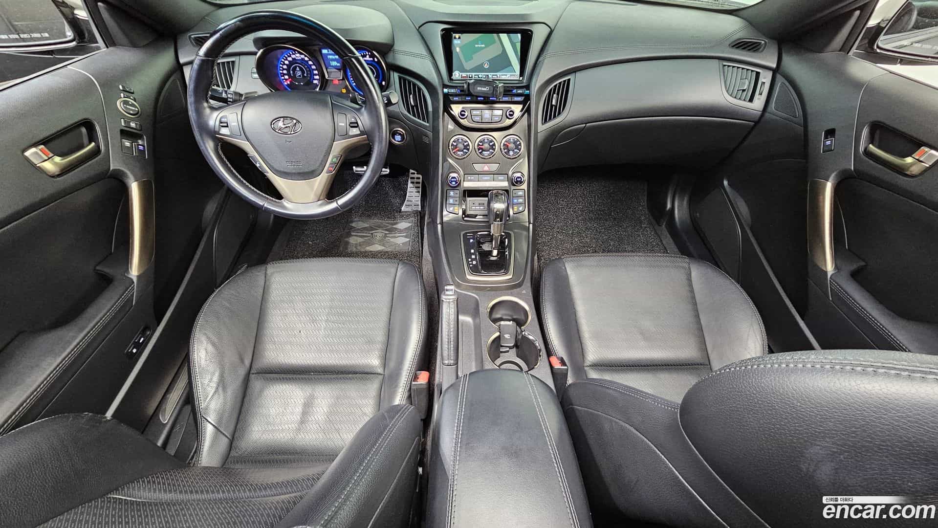Genesis Hyundai 2012.8-INNER-007