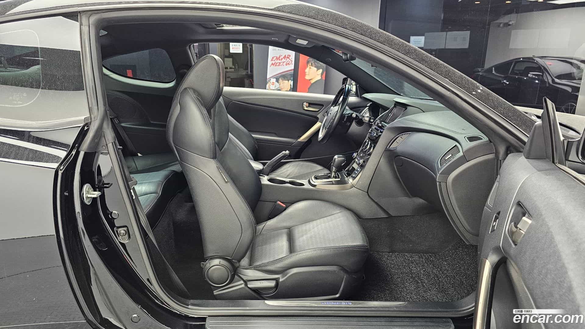 Genesis Hyundai 2012.8-OPTION-015