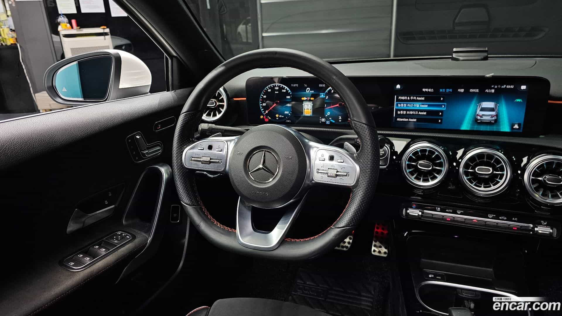 A-Class Mercedes-Benz 2022.2-OPTION-017