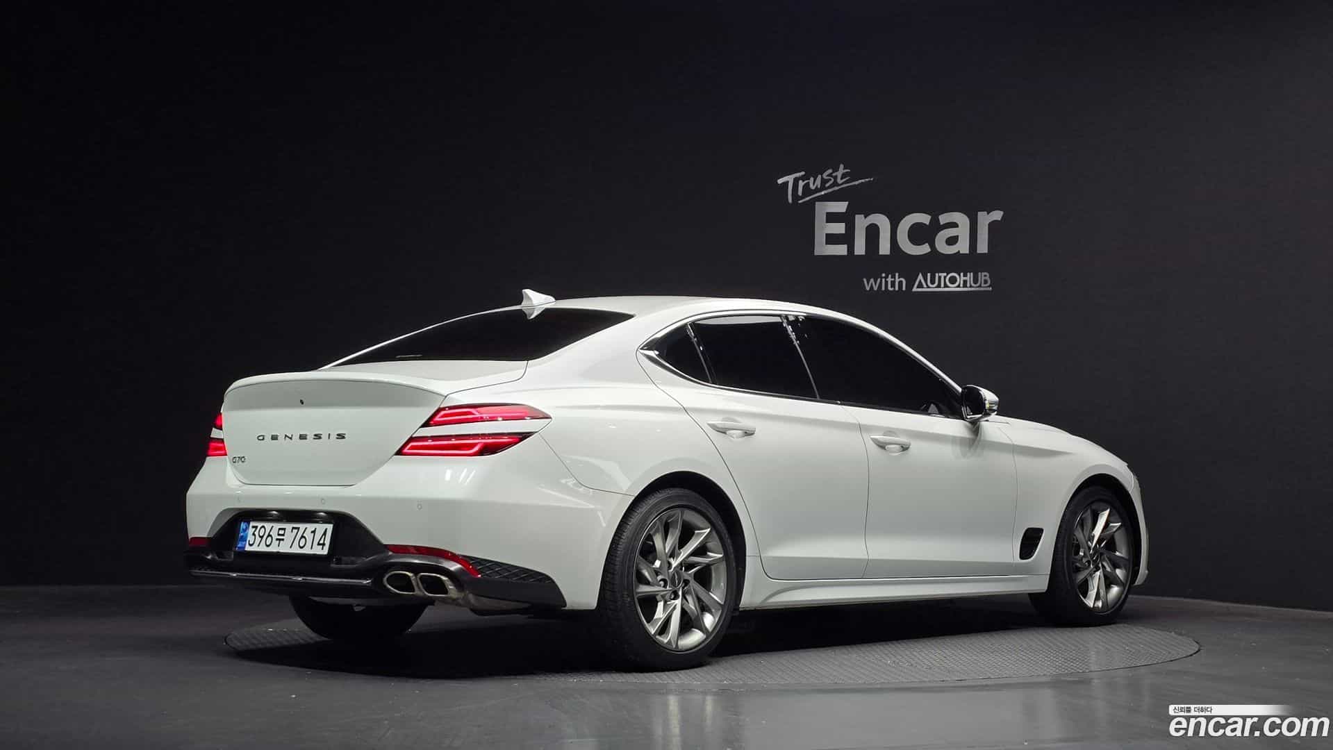 G70 Genesis 2021.10-OUTER-002
