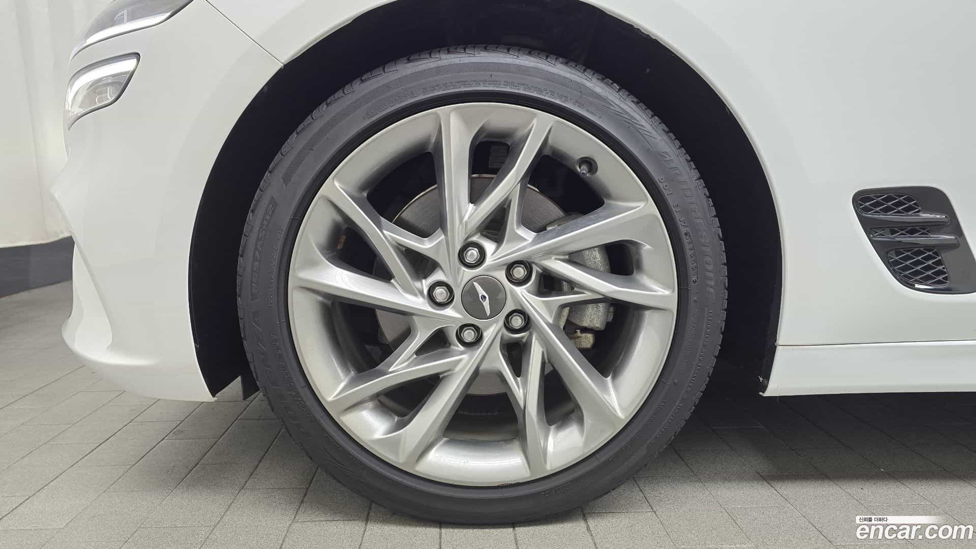 G70 Genesis 2021.10-OUTER-005